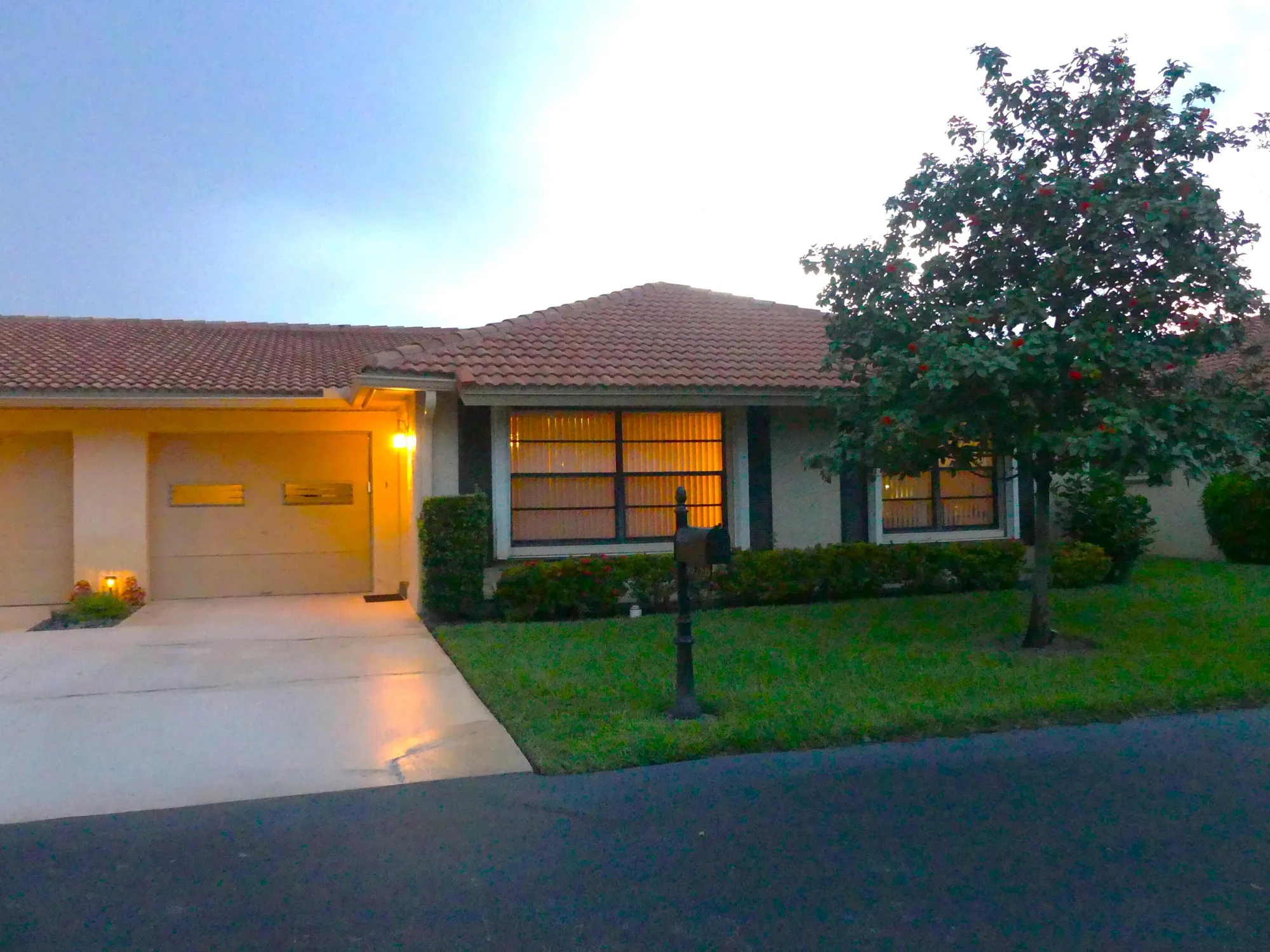 Property Slideshow image 2 of 25 | 9975 cherry tree ter b, Boynton Beach, FL, 33436