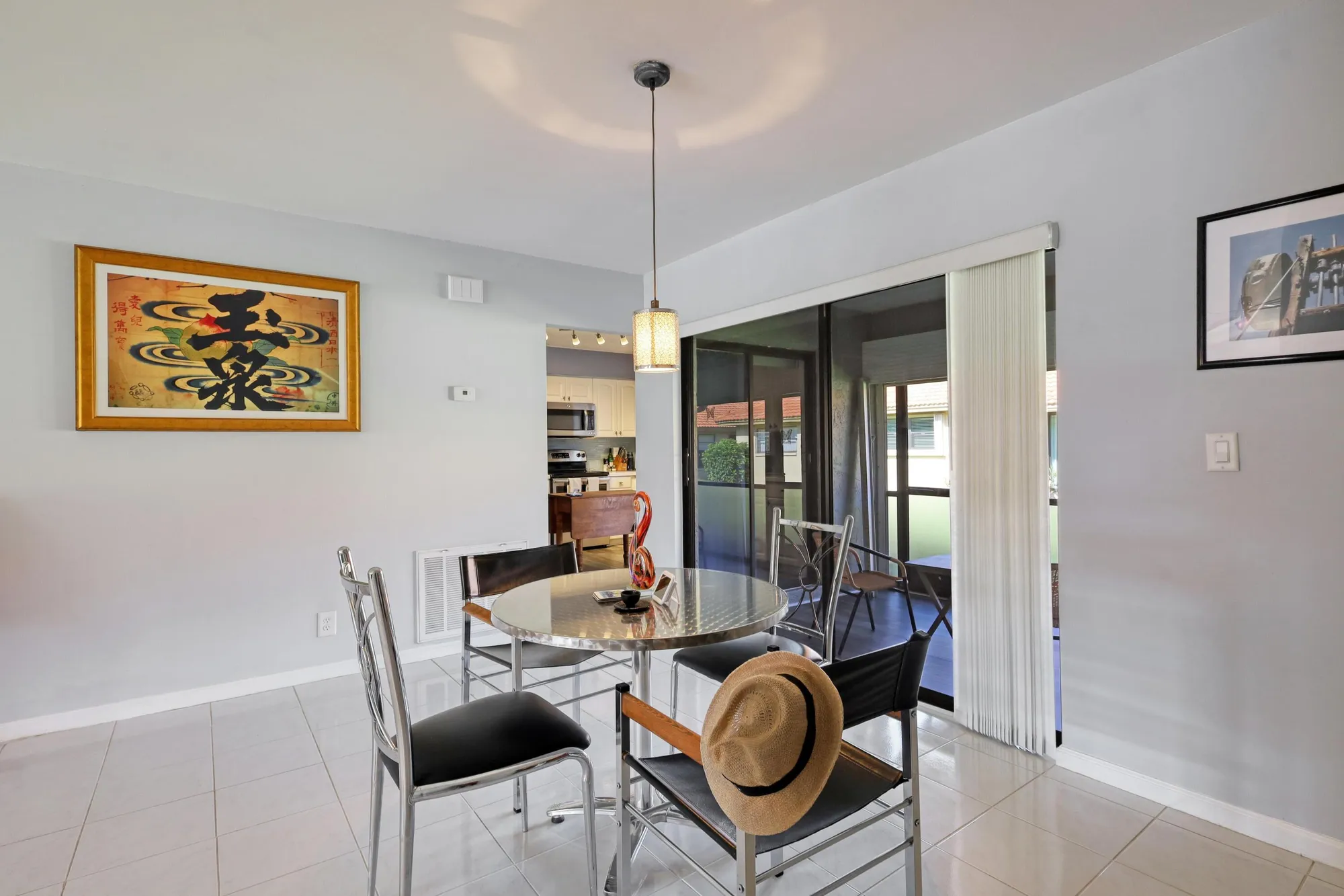 Property Slideshow image 11 of 25 | 9975 cherry tree ter b, Boynton Beach, FL, 33436