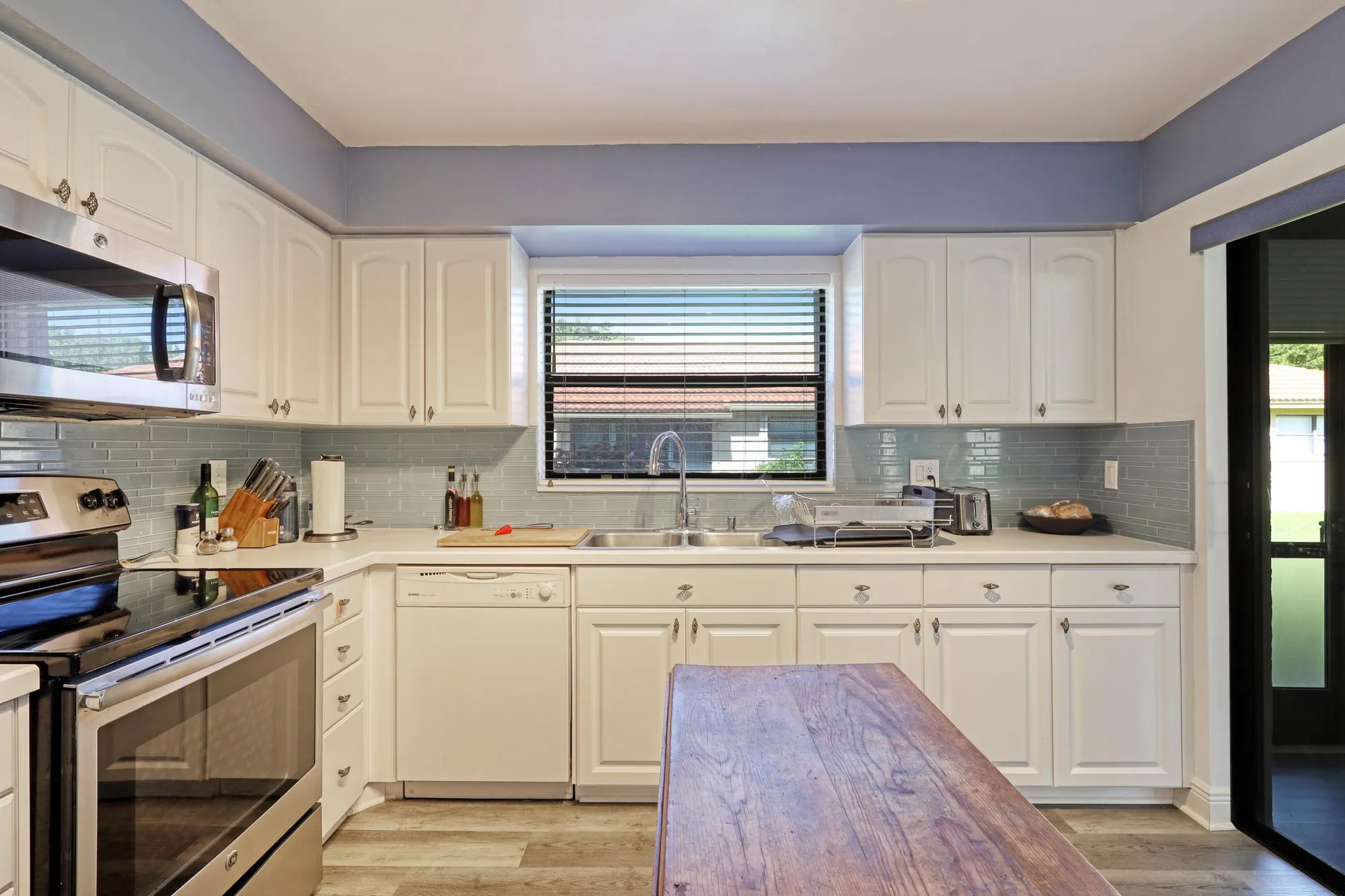 Property Slideshow image 14 of 25 | 9975 cherry tree ter b, Boynton Beach, FL, 33436