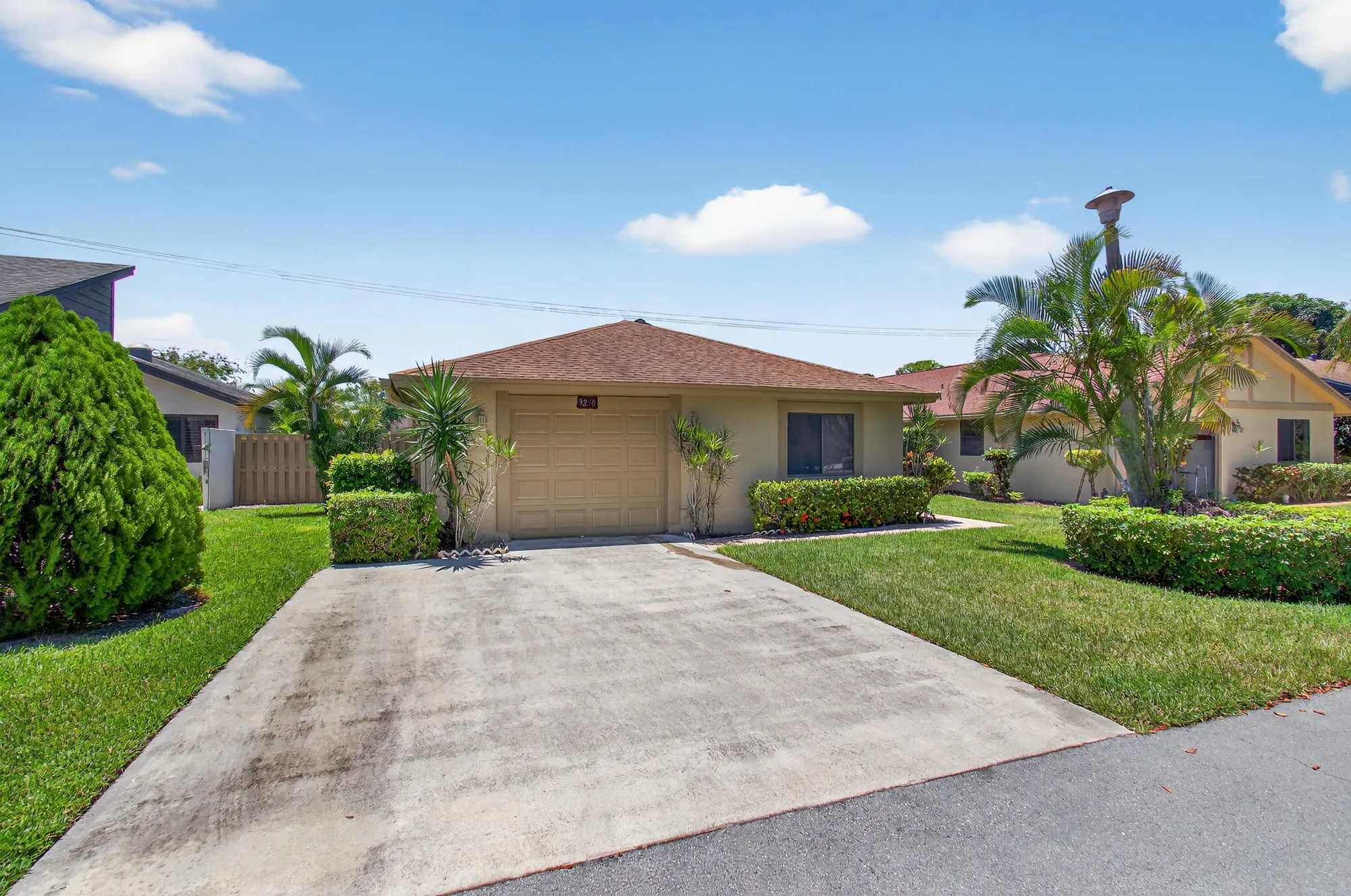 Property Slideshow image 4 of 62 | 3250 nw 10th st, Delray Beach, FL, 33445