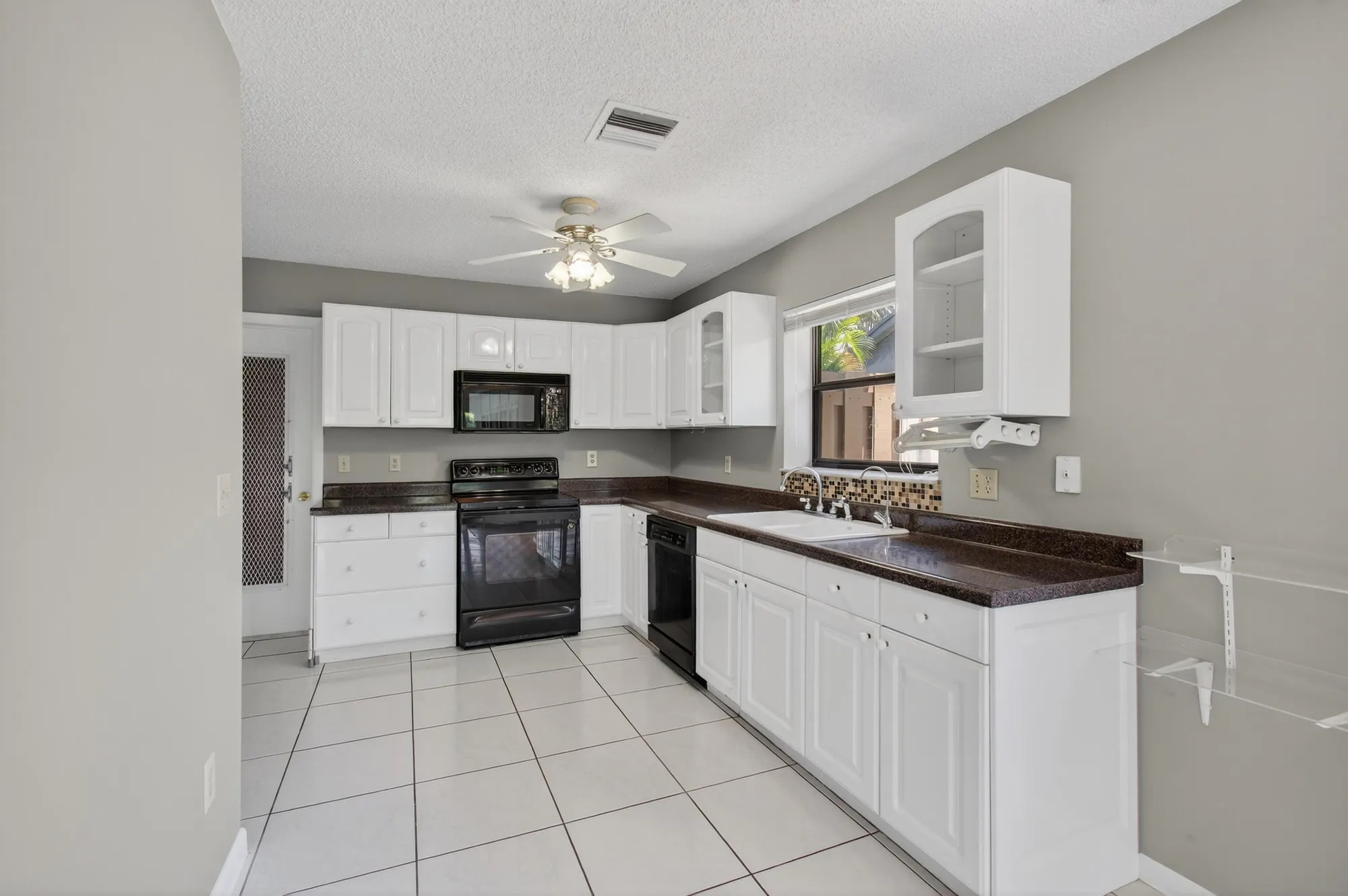 Property Slideshow image 19 of 62 | 3250 nw 10th st, Delray Beach, FL, 33445