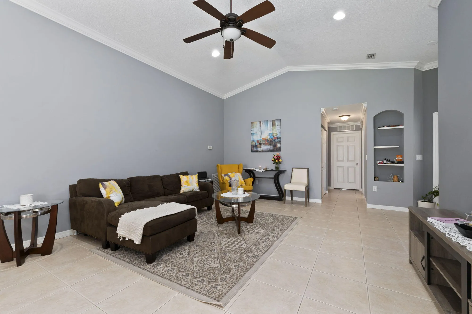 Property Slideshow image 11 of 40 | 475 sw talquin ln, Port Saint Lucie, FL, 34986