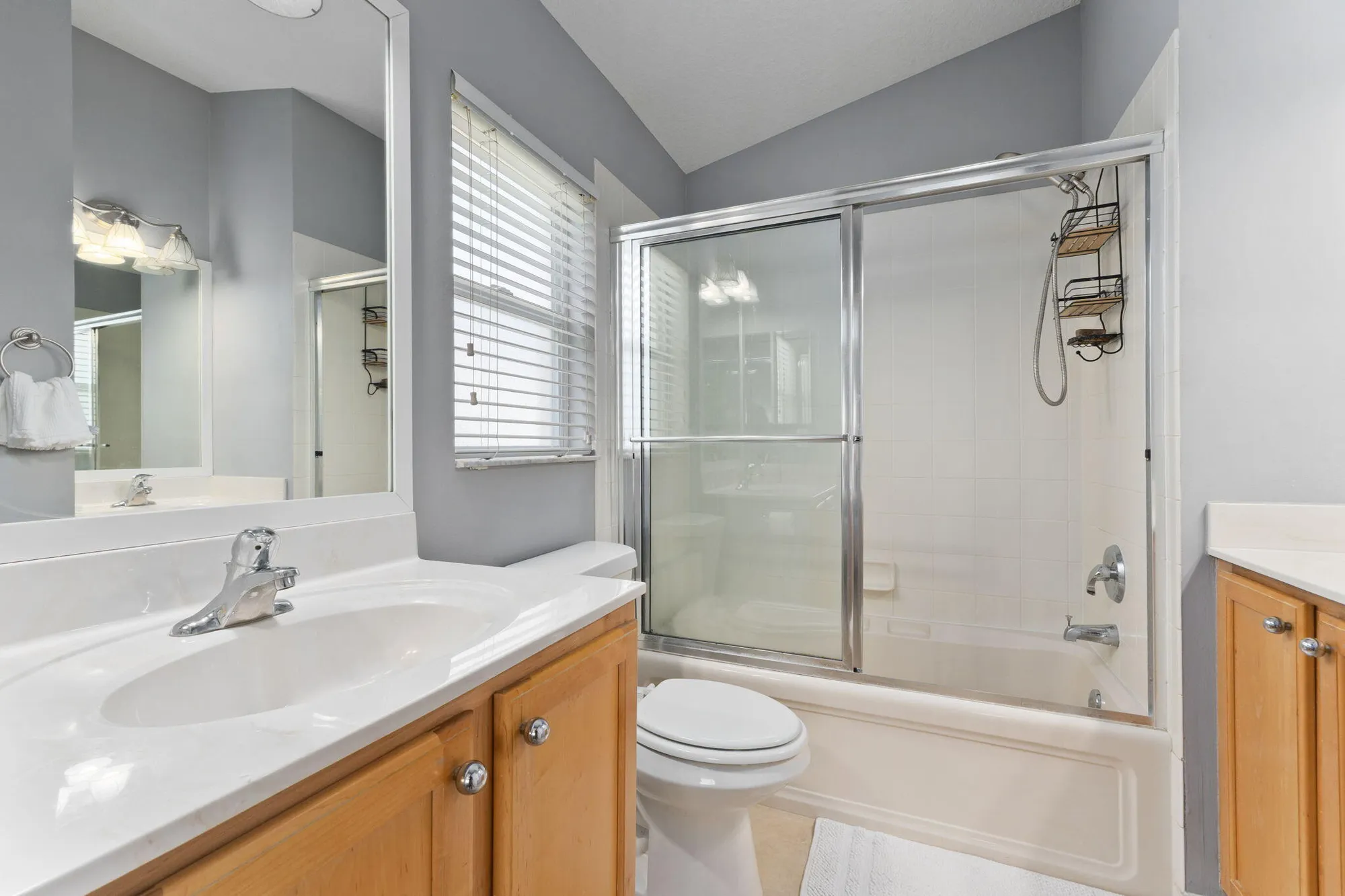 Property Slideshow image 22 of 40 | 475 sw talquin ln, Port Saint Lucie, FL, 34986