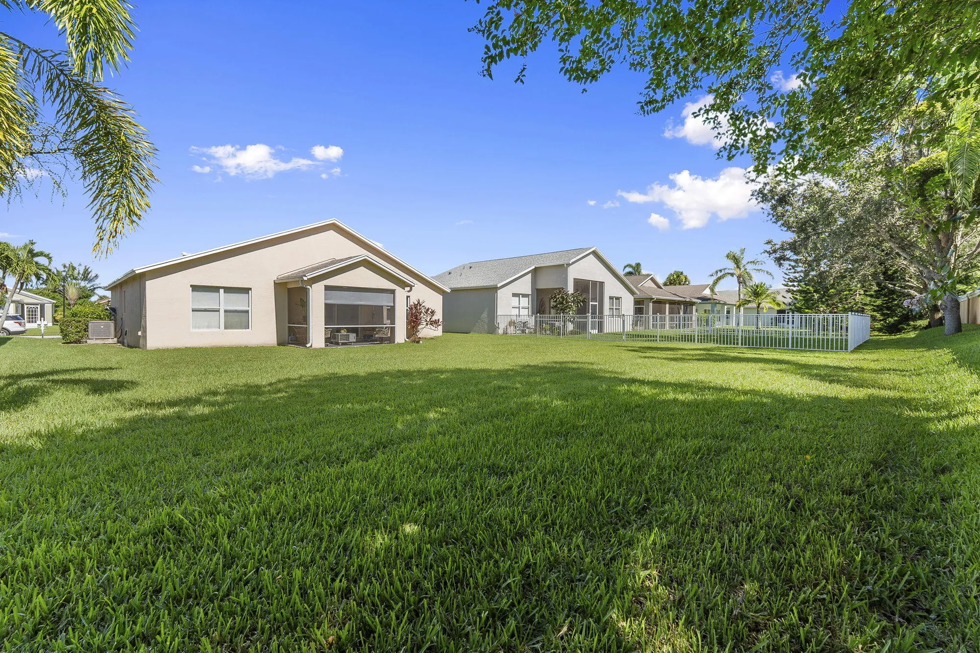 Property Slideshow image 34 of 40 | 475 sw talquin ln, Port Saint Lucie, FL, 34986