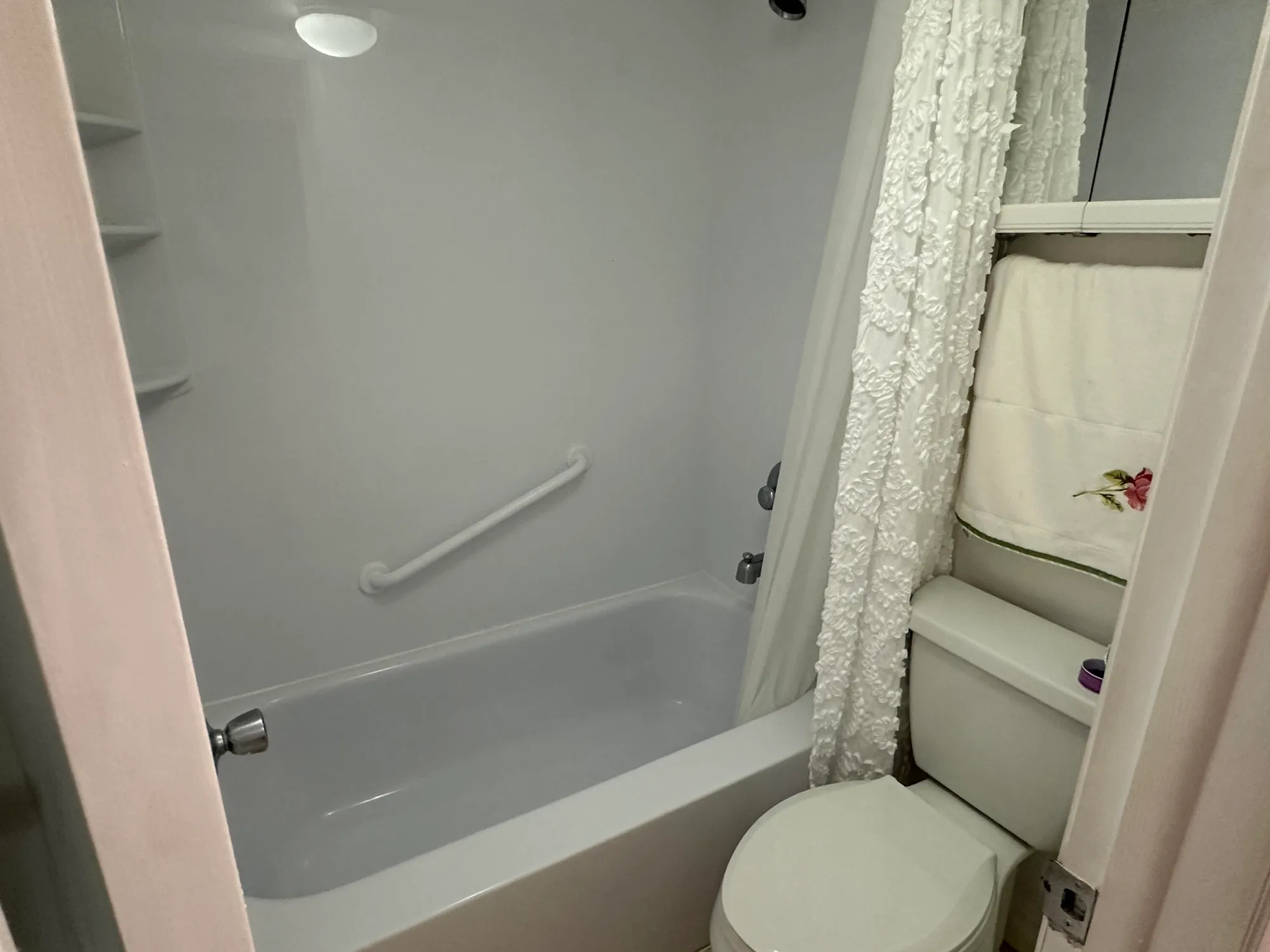 Property Slideshow image 27 of 45 | 1101 colony point cir 108, Pembroke Pines, FL, 33026