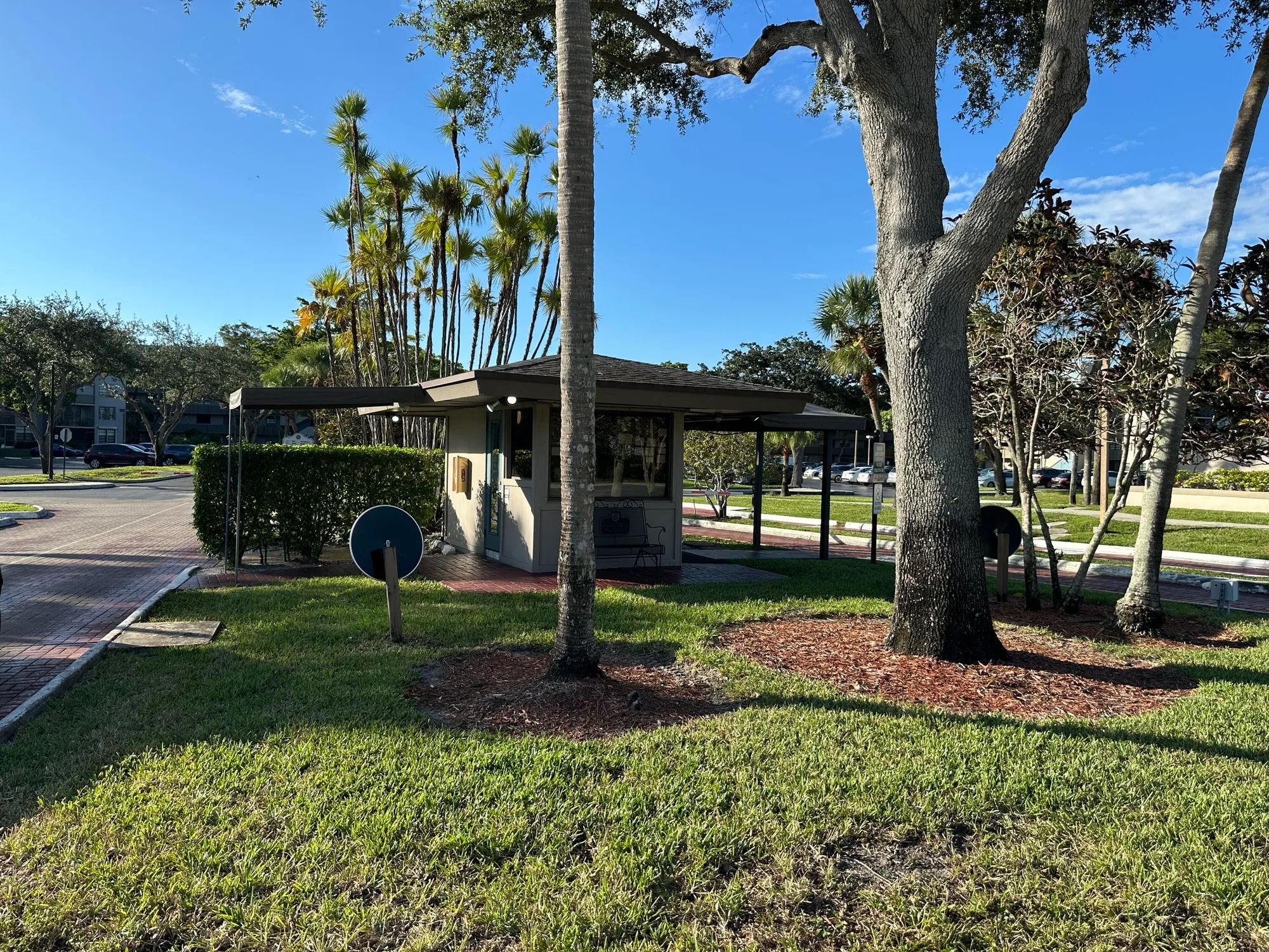 Property Slideshow image 43 of 45 | 1101 colony point cir 108, Pembroke Pines, FL, 33026