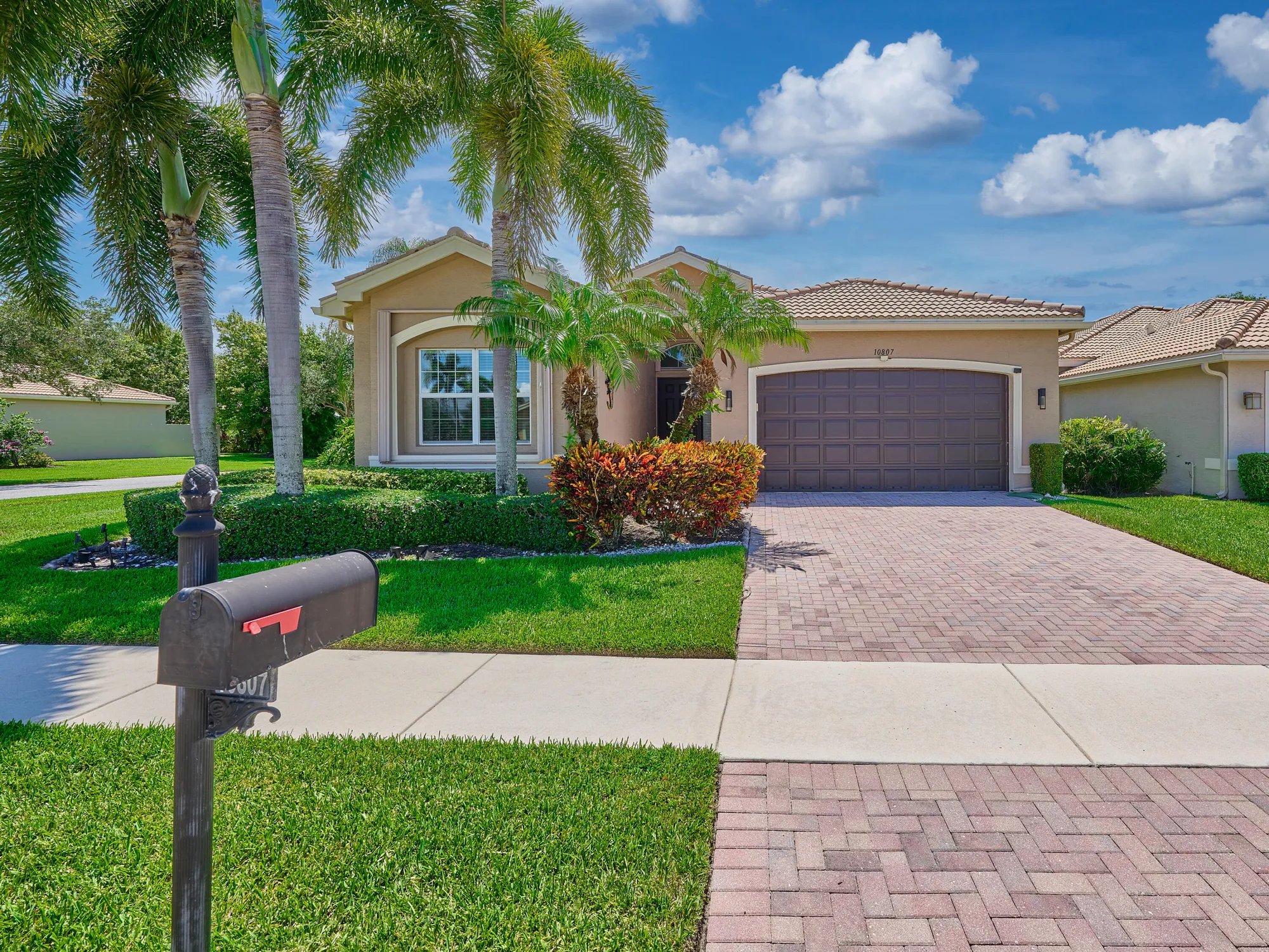 Property Slideshow image 4 of 90 | 10807 redlake isle, Boynton Beach, FL, 33473