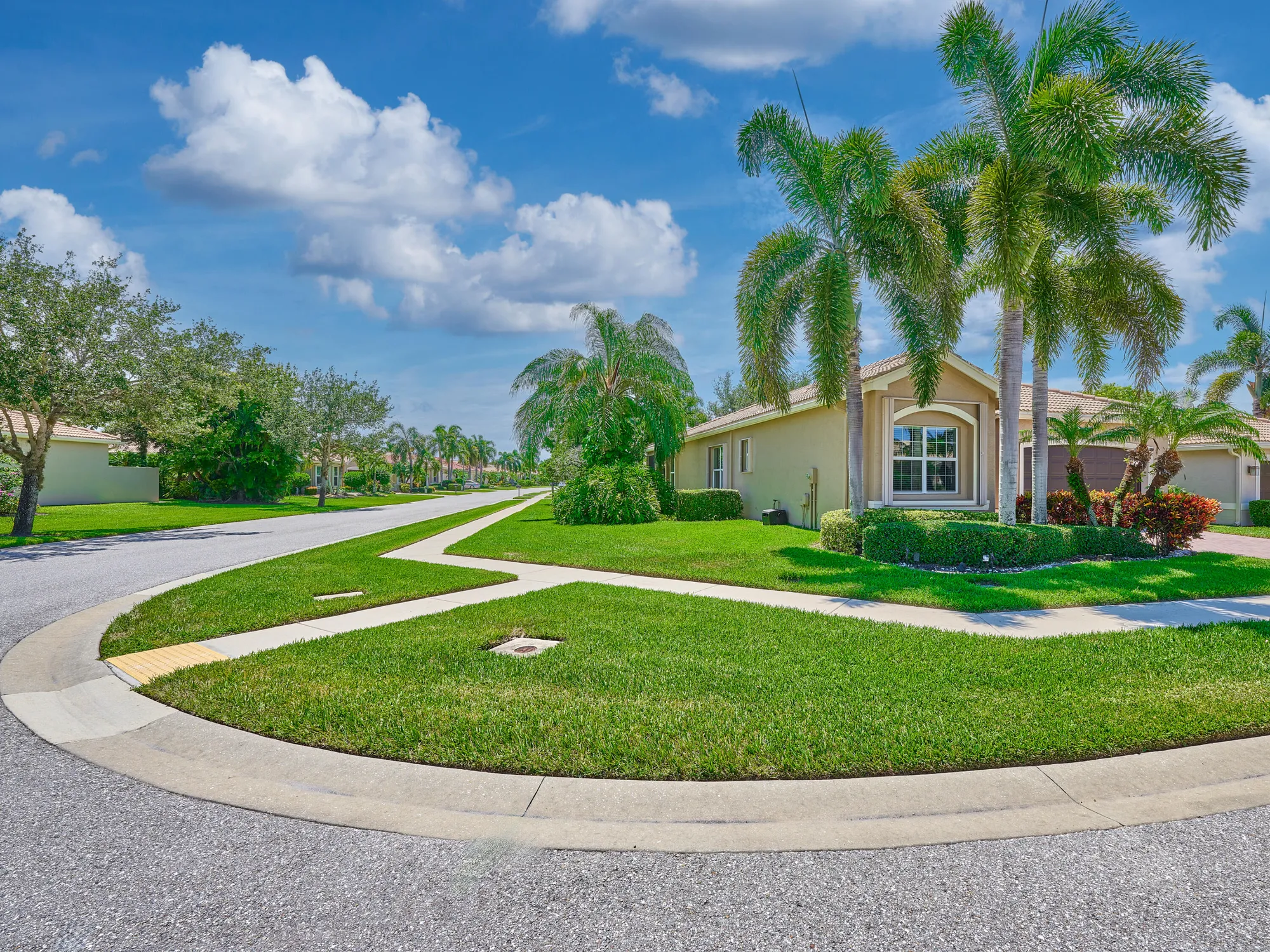 Property Slideshow image 7 of 90 | 10807 redlake isle, Boynton Beach, FL, 33473