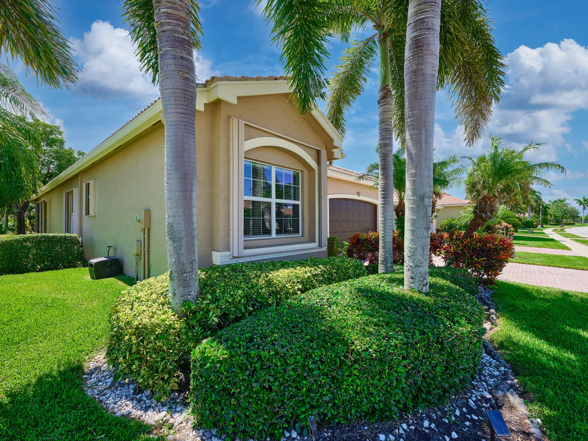 Property Slideshow image 5 of 90 | 10807 redlake isle, Boynton Beach, FL, 33473