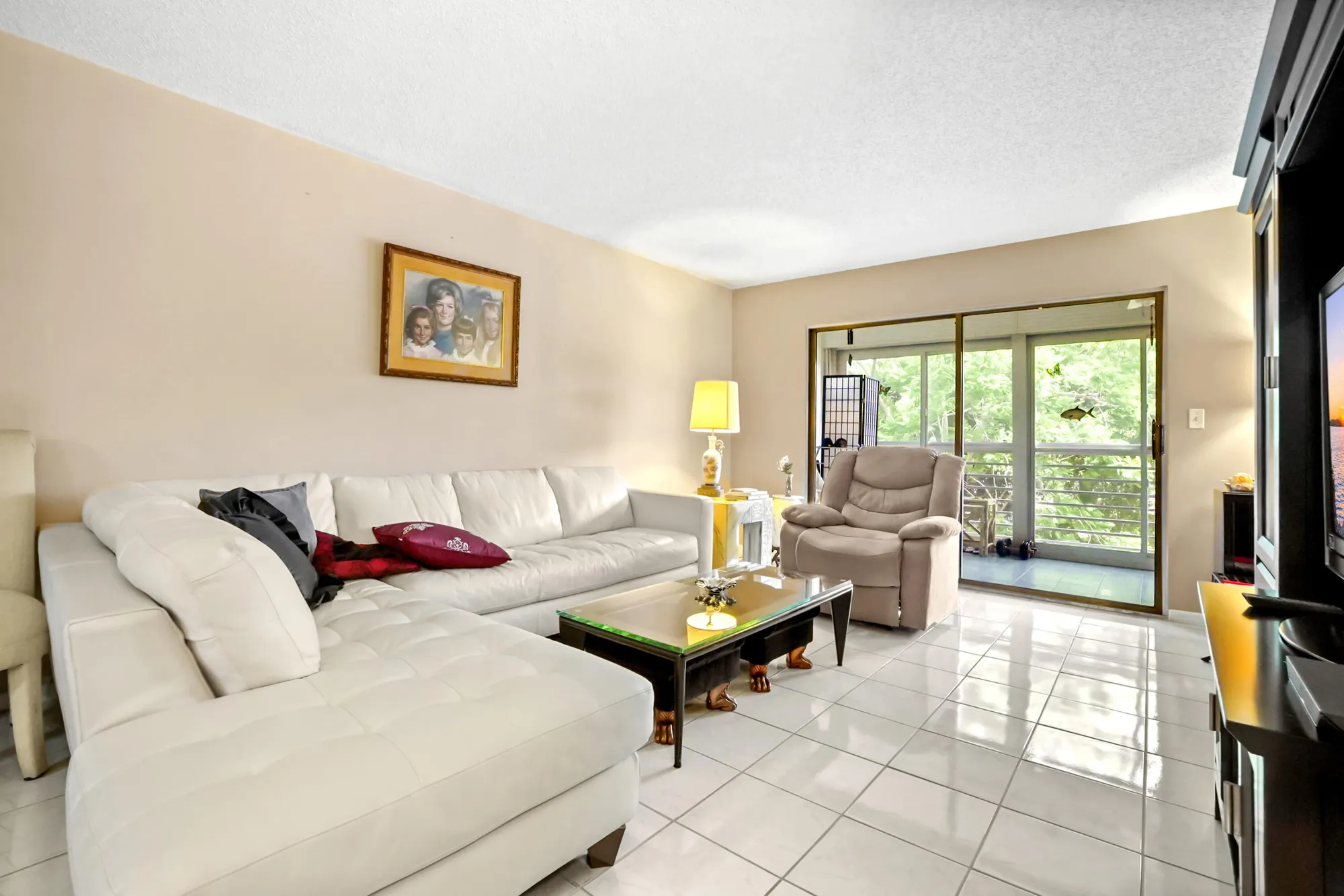 Property Slideshow image 8 of 110 | 2004 granada dr apt h3, Coconut Creek, FL, 33066