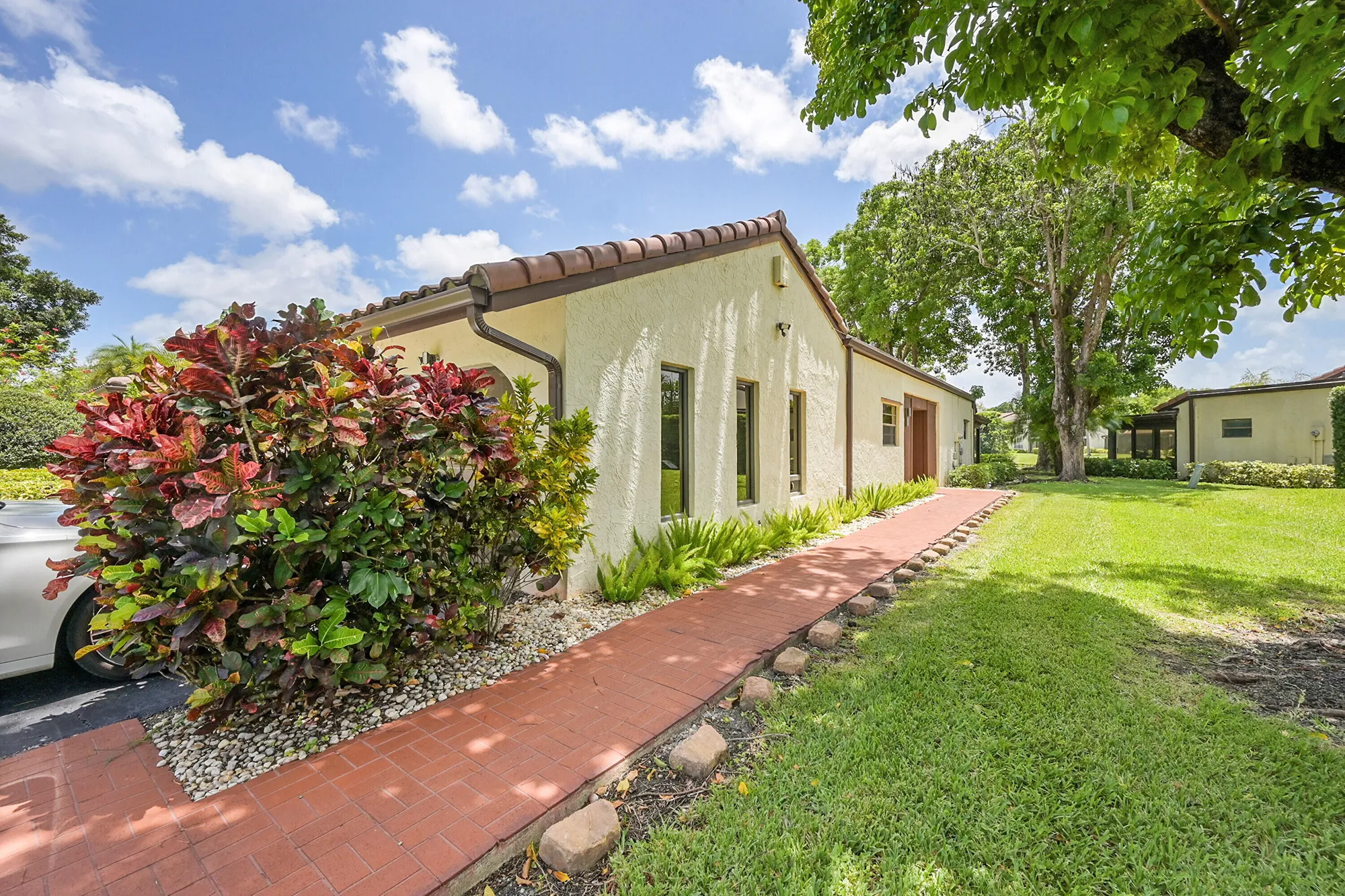 Property Slideshow image 4 of 31 | 21959 arriba real # 22-b, Boca Raton, FL, 33433