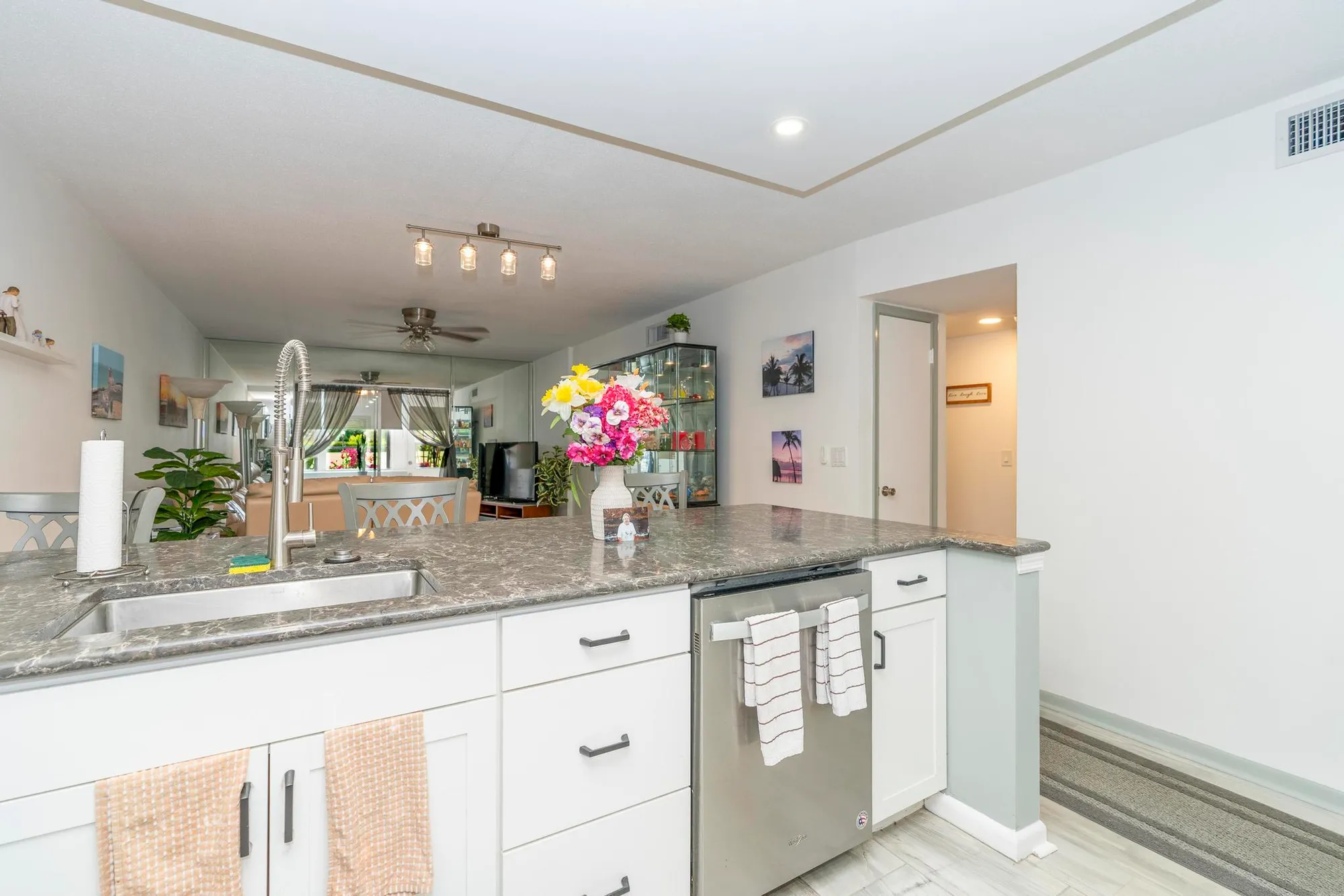 Property Slideshow image 5 of 41 | 2600 ne 1st ln apt 104, Boynton Beach, FL, 33435