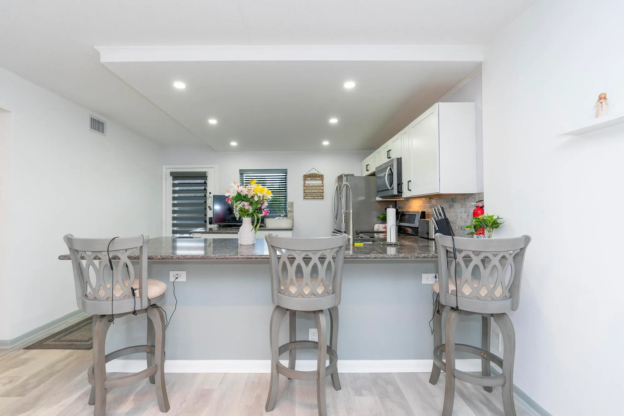 Property Slideshow image 7 of 41 | 2600 ne 1st ln apt 104, Boynton Beach, FL, 33435