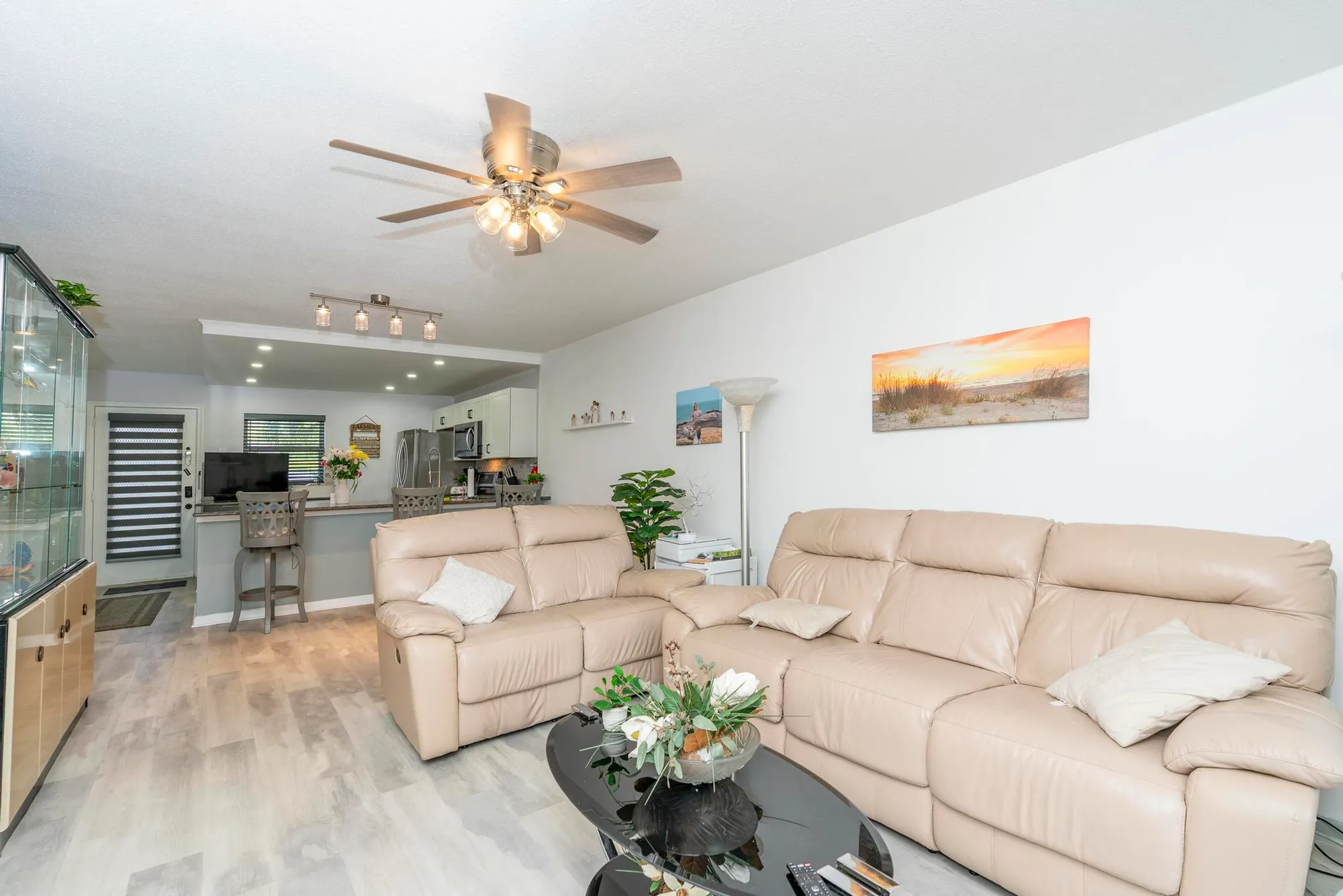 Property Slideshow image 13 of 41 | 2600 ne 1st ln apt 104, Boynton Beach, FL, 33435