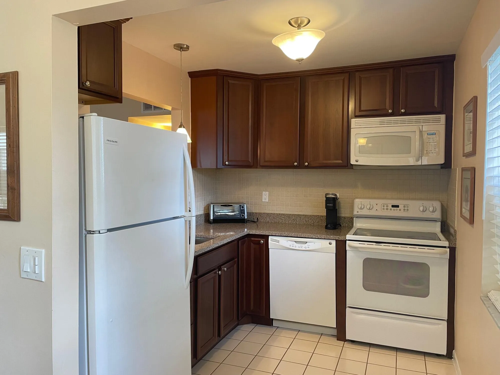 Property Slideshow image 8 of 45 | 470 normandy j, Delray Beach, FL, 33484