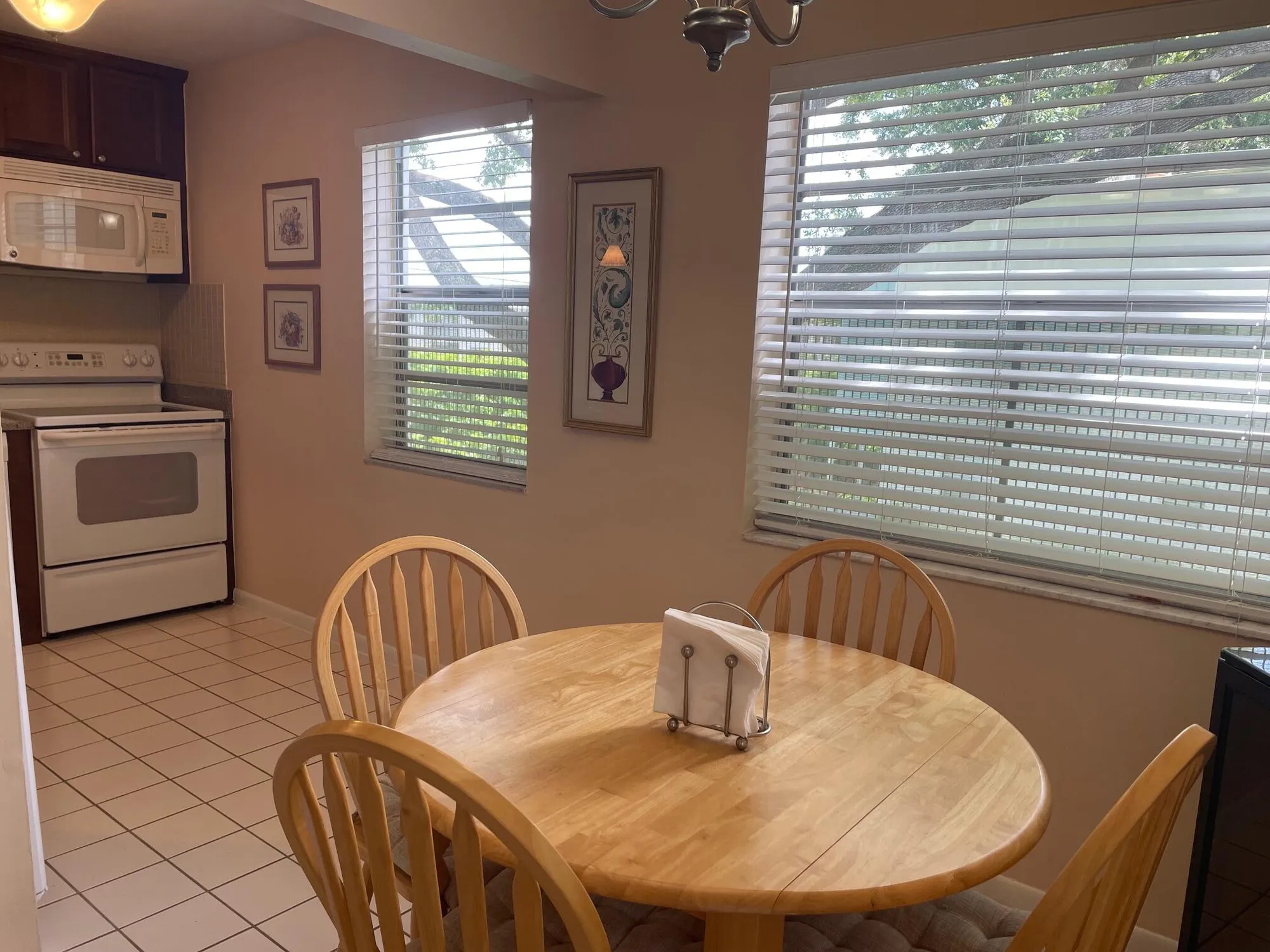 Property Slideshow image 9 of 45 | 470 normandy j, Delray Beach, FL, 33484