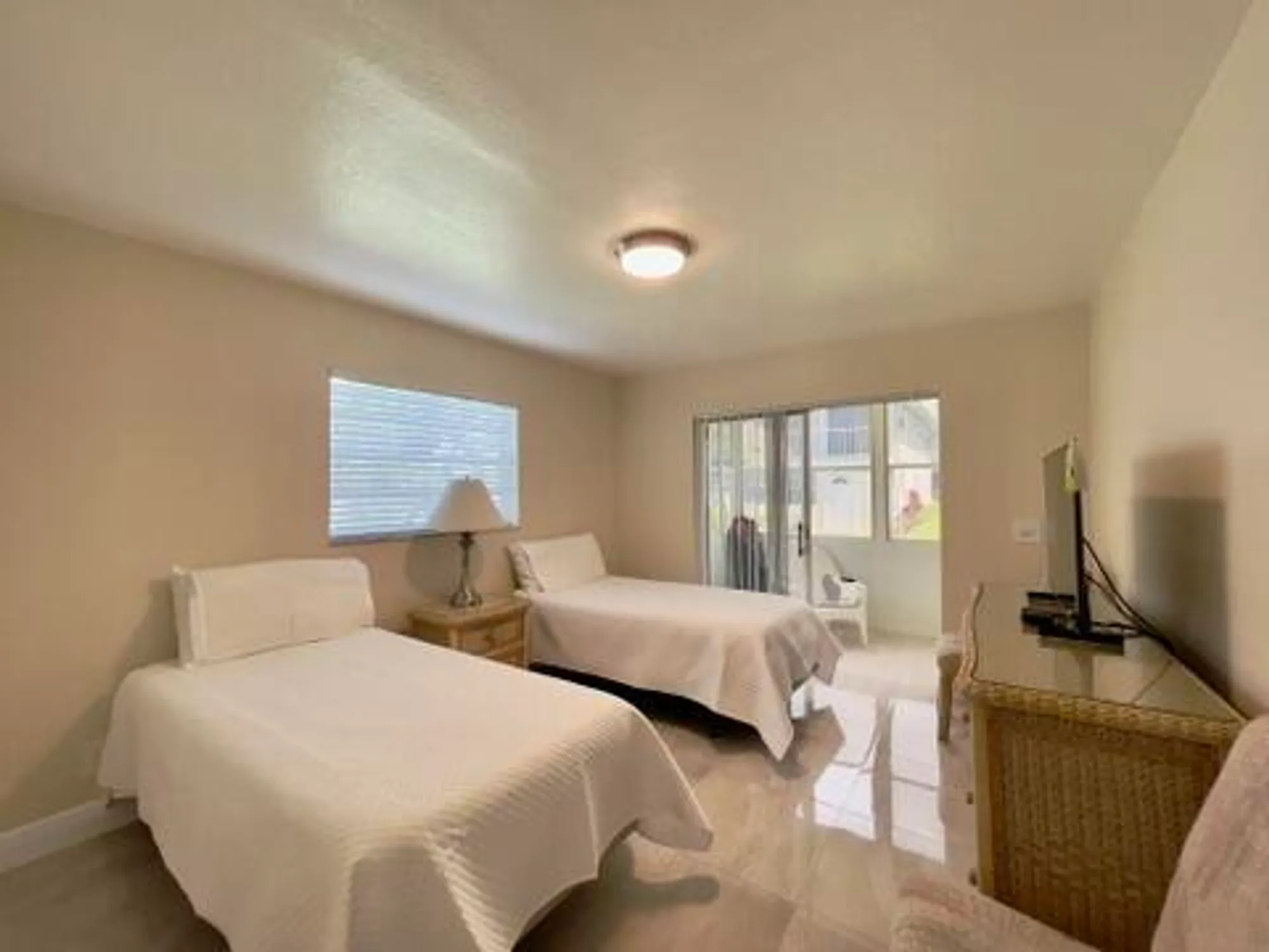 Property Slideshow image 12 of 29 | 117 flanders c, Delray Beach, FL, 33484