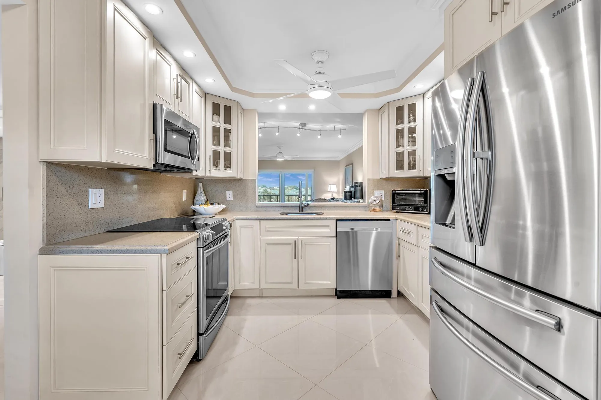 Property Slideshow image 1 of 3 | 7286 huntington ln apt 301, Delray Beach, FL, 33446