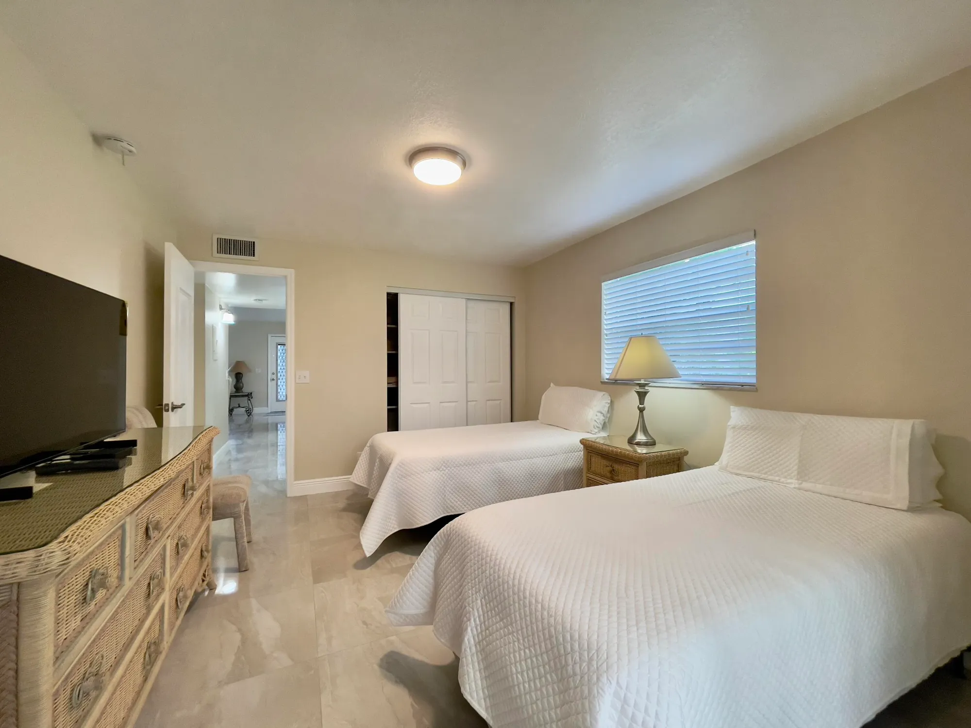 Property Slideshow image 13 of 29 | 117 flanders c, Delray Beach, FL, 33484