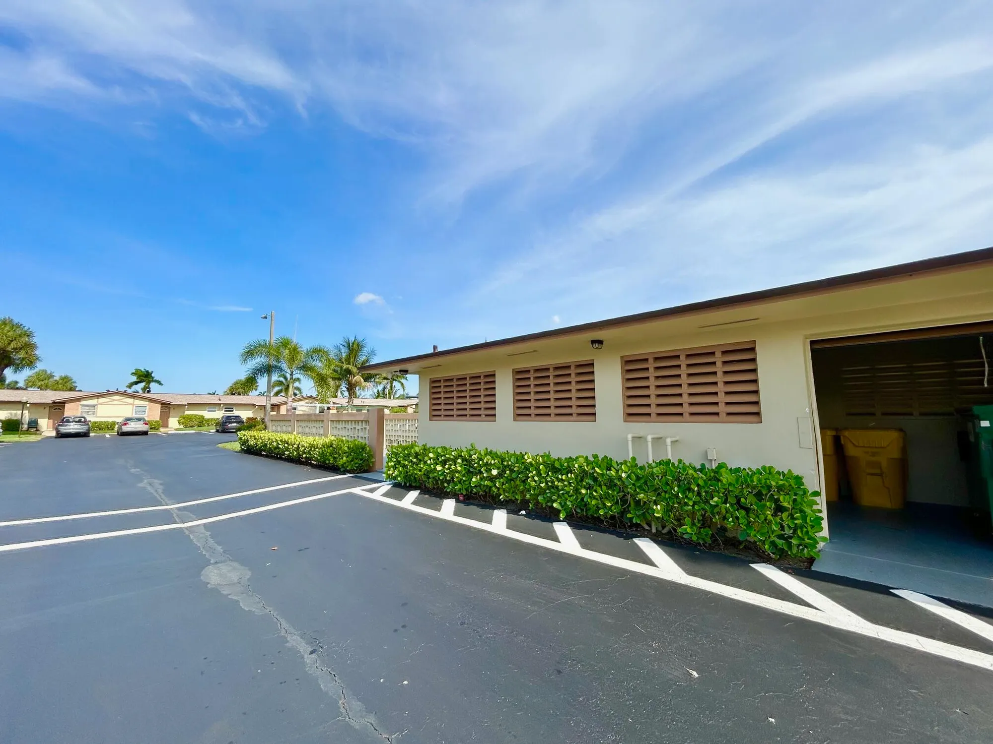 Property Slideshow image 21 of 43 | 2802 crosley dr d, West Palm Beach, FL, 33415