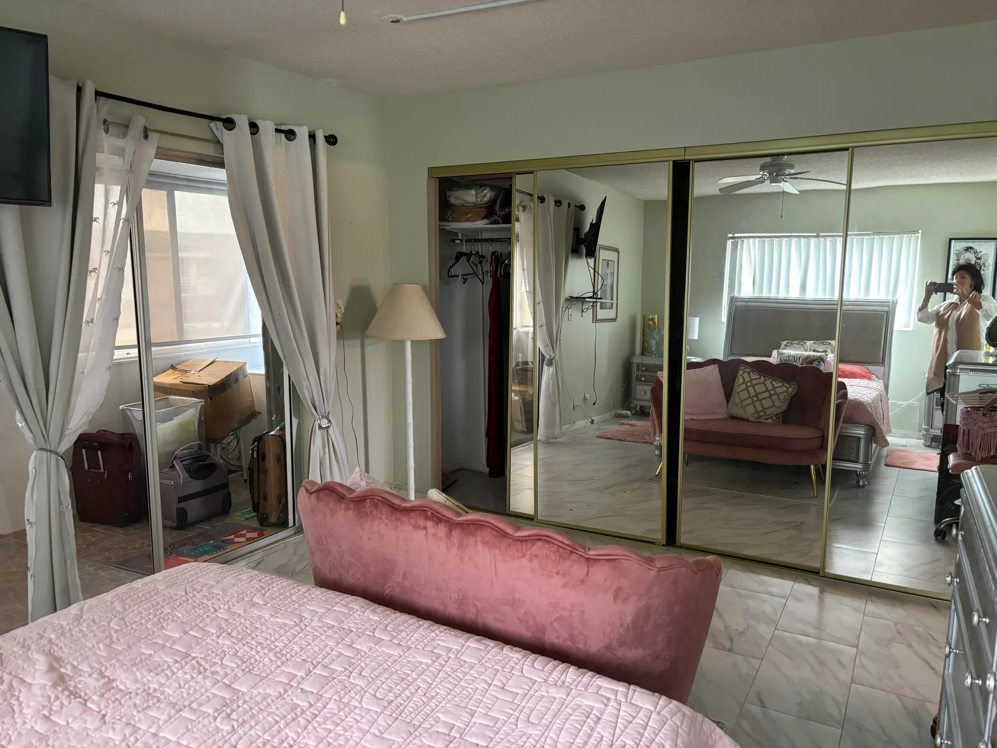 Property Slideshow image 8 of 13 | 326 andover m, West Palm Beach, FL, 33417