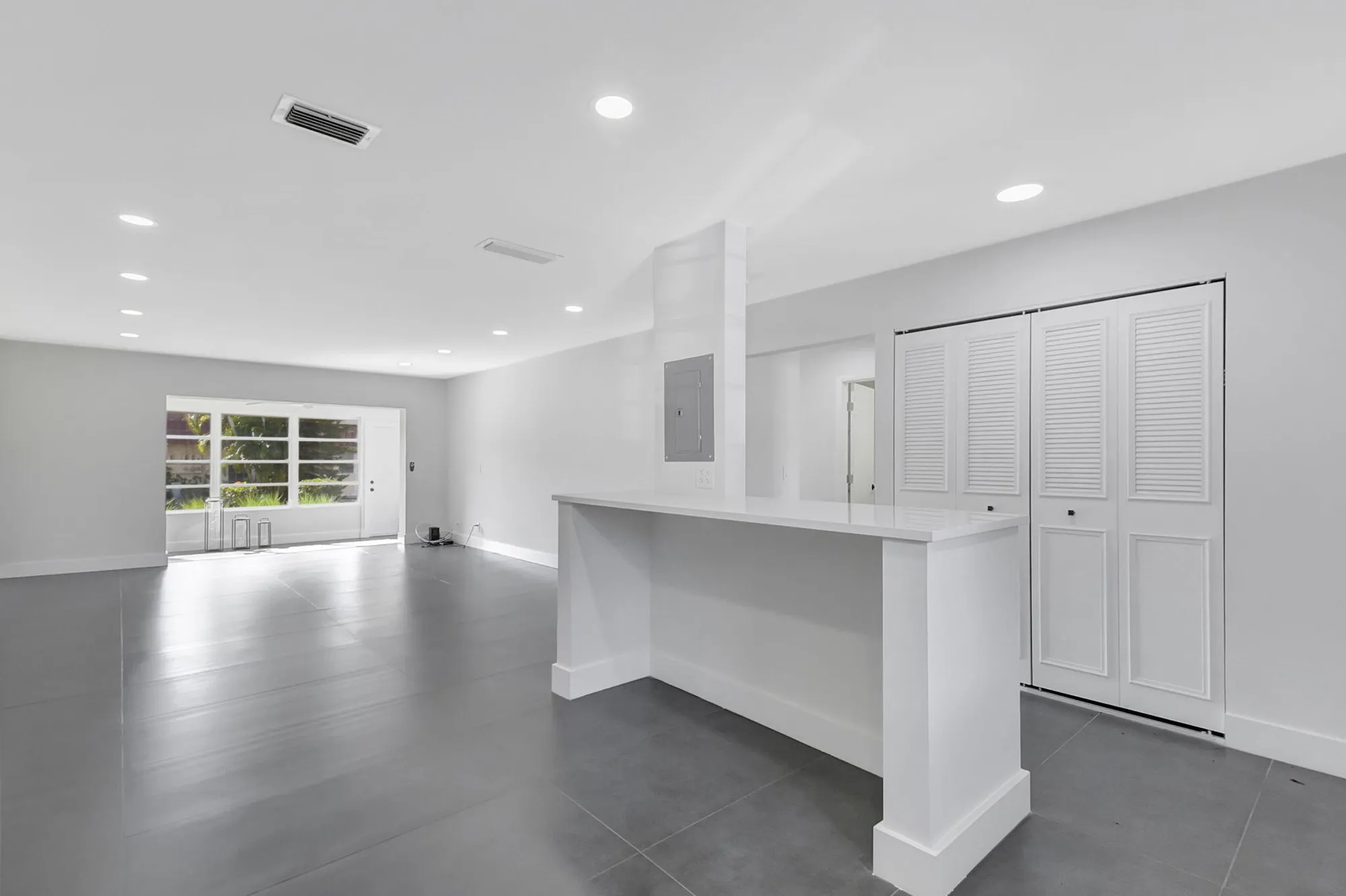 Property Slideshow image 11 of 30 | 868 worcester ln b, Lake Worth, FL, 33467