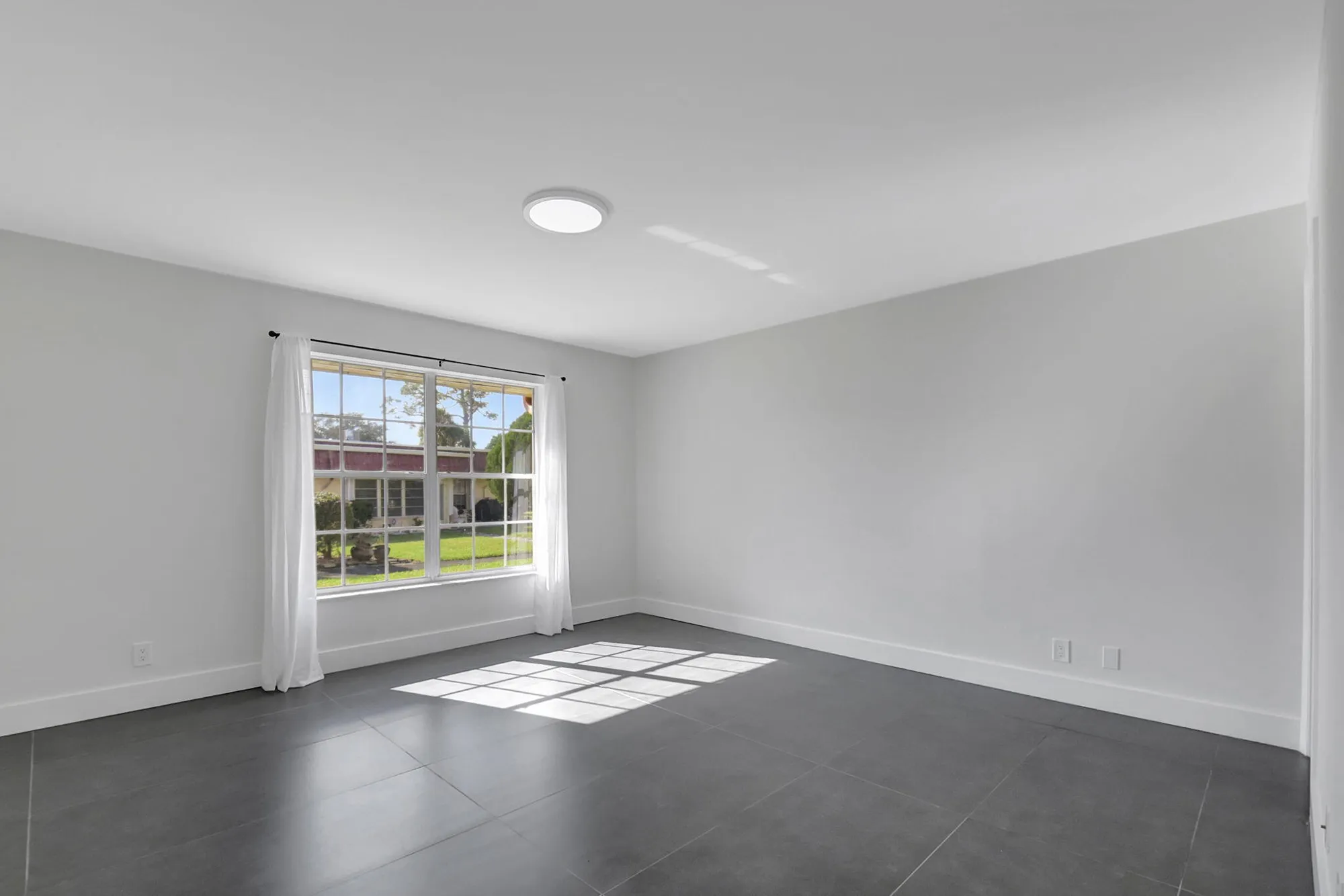 Property Slideshow image 18 of 30 | 868 worcester ln b, Lake Worth, FL, 33467