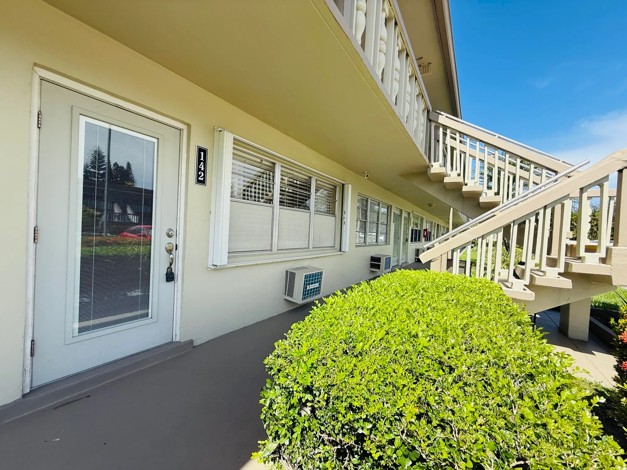 Property Slideshow image 2 of 39 | 142 sussex h, West Palm Beach, FL, 33417