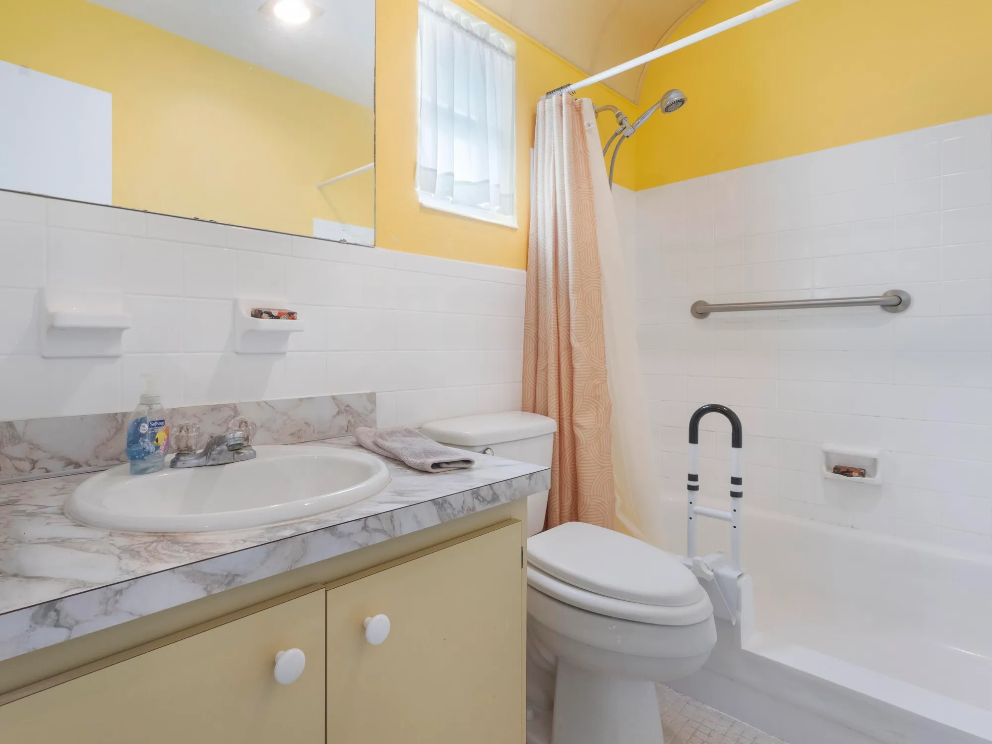 Property Slideshow image 15 of 39 | 6975 nw 12th st, Margate, FL, 33063