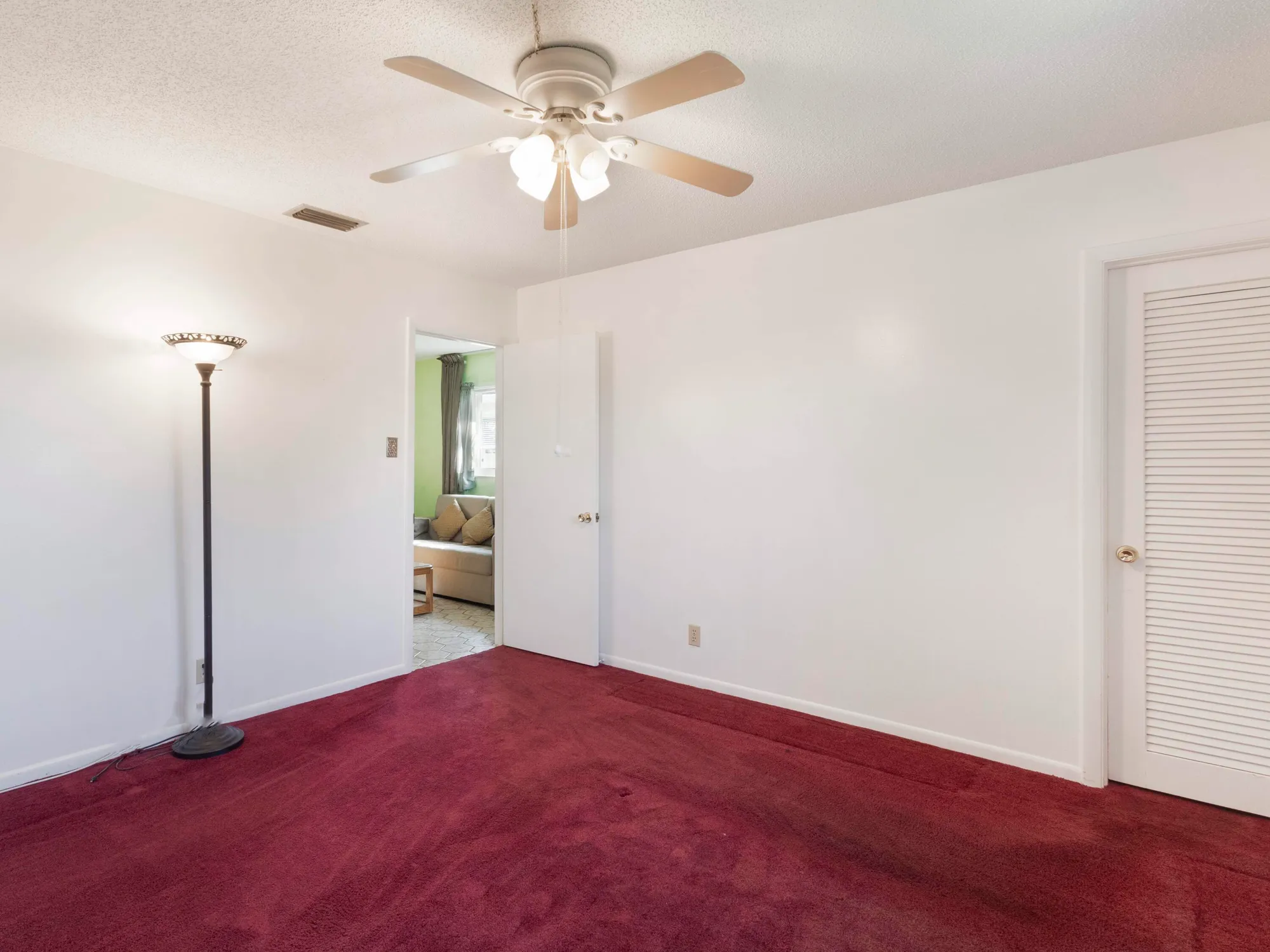 Property Slideshow image 14 of 39 | 6975 nw 12th st, Margate, FL, 33063