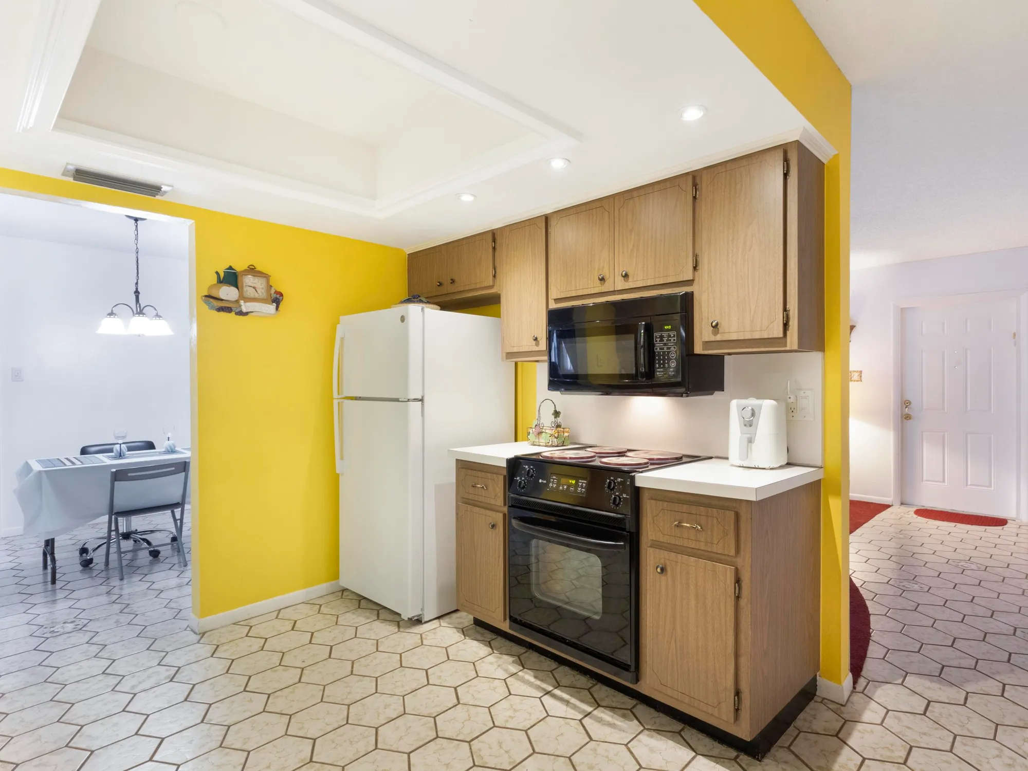 Property Slideshow image 8 of 39 | 6975 nw 12th st, Margate, FL, 33063