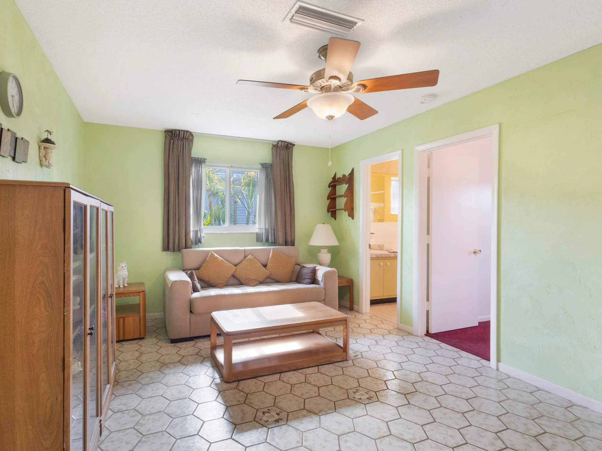 Property Slideshow image 11 of 39 | 6975 nw 12th st, Margate, FL, 33063