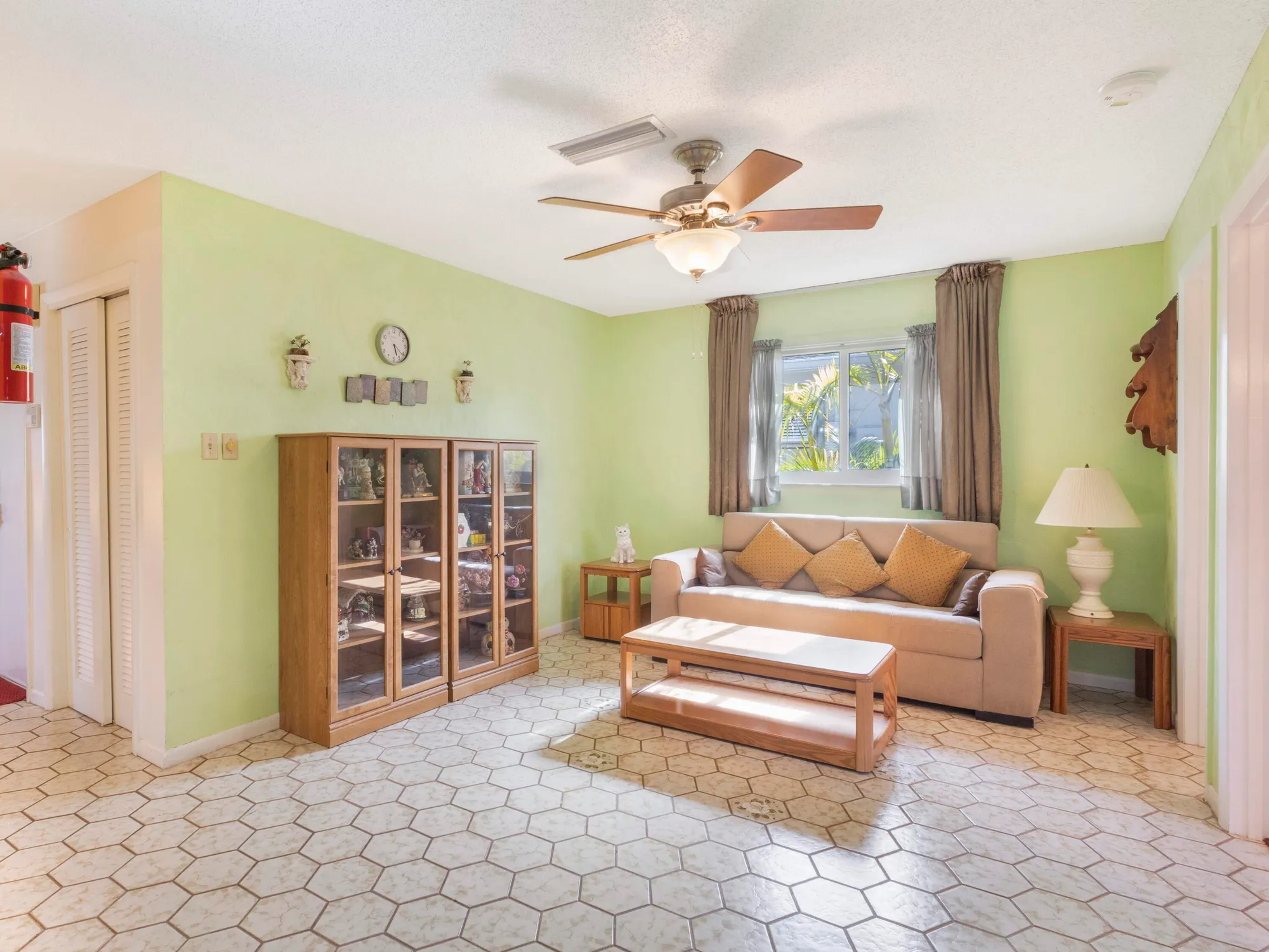 Property Slideshow image 12 of 39 | 6975 nw 12th st, Margate, FL, 33063