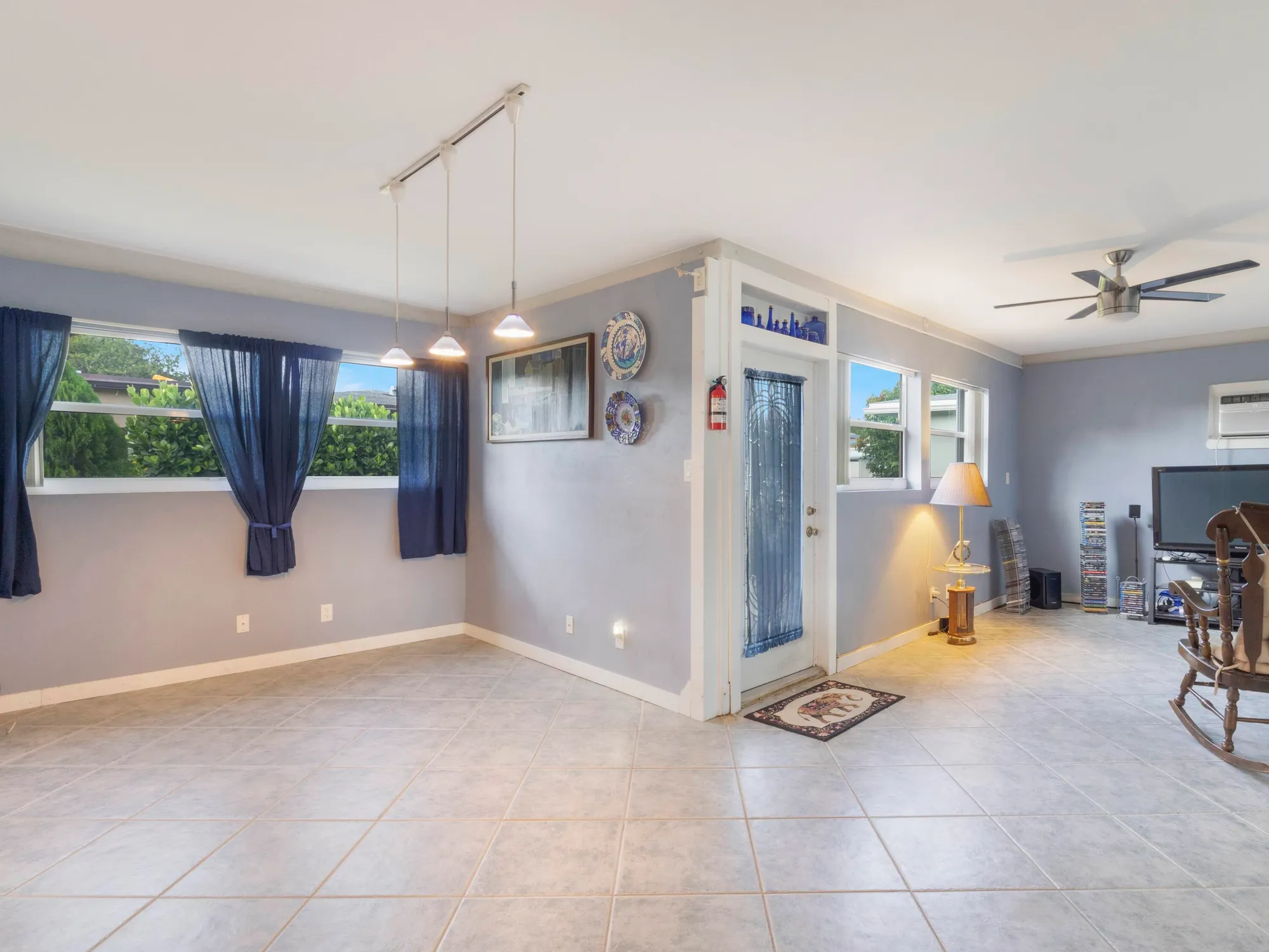 Property Slideshow image 23 of 39 | 6975 nw 12th st, Margate, FL, 33063