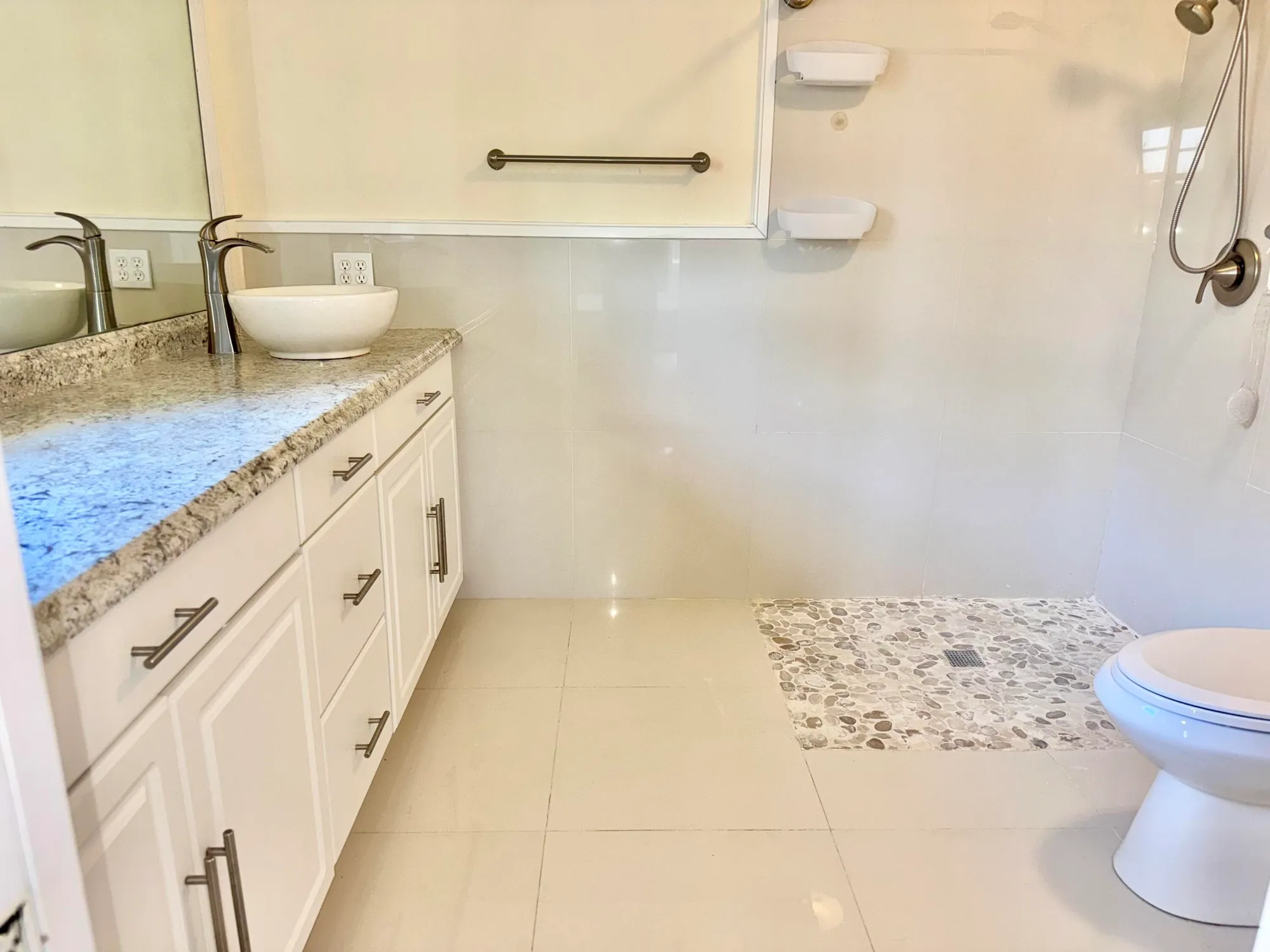 Property Slideshow image 15 of 18 | 2600 s kanner hwy q12, Stuart, FL, 34994