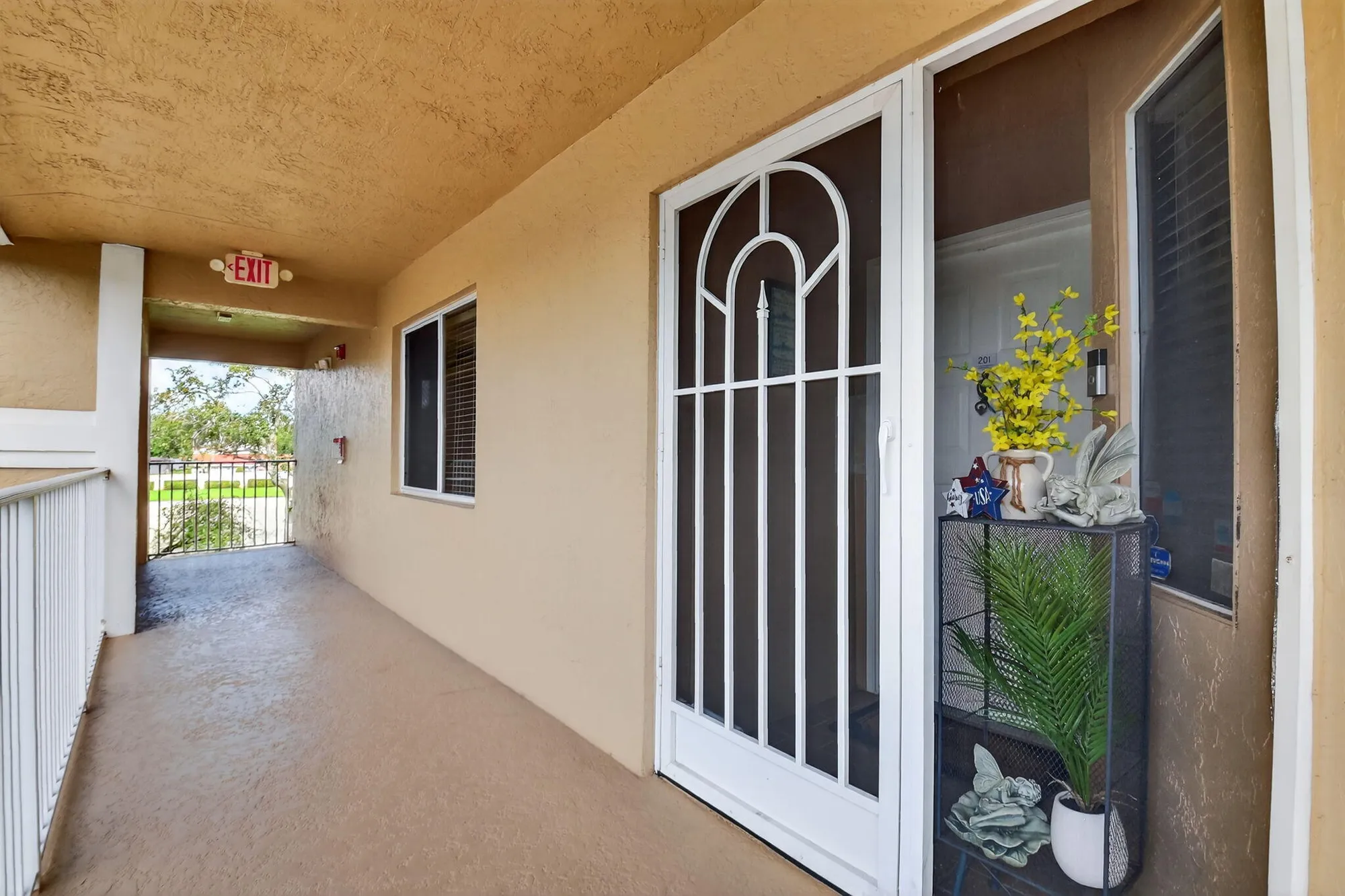 Property Slideshow image 3 of 77 | 5951 regal glen dr 201, Boynton Beach, FL, 33437