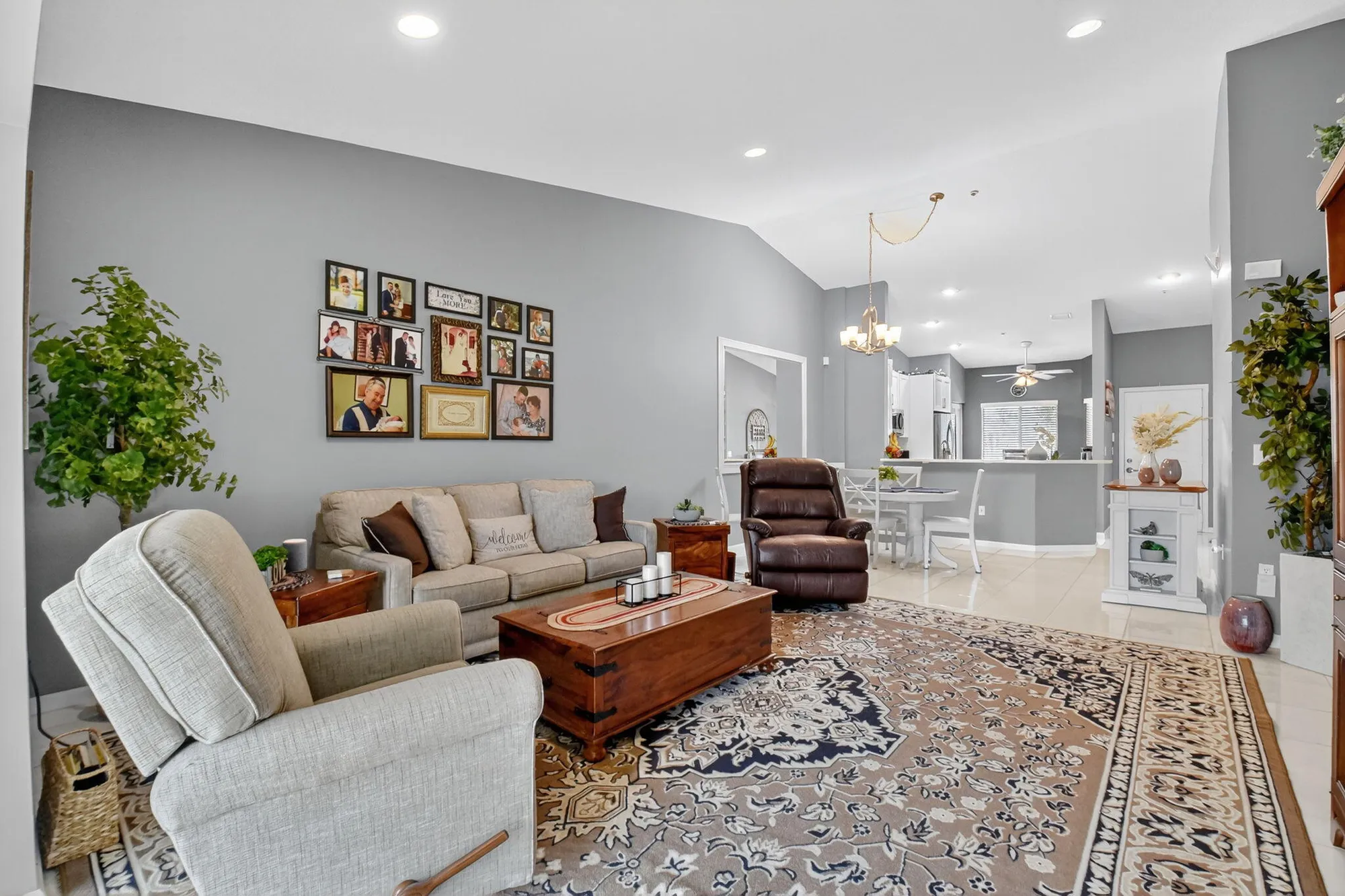 Property Slideshow image 23 of 77 | 5951 regal glen dr 201, Boynton Beach, FL, 33437