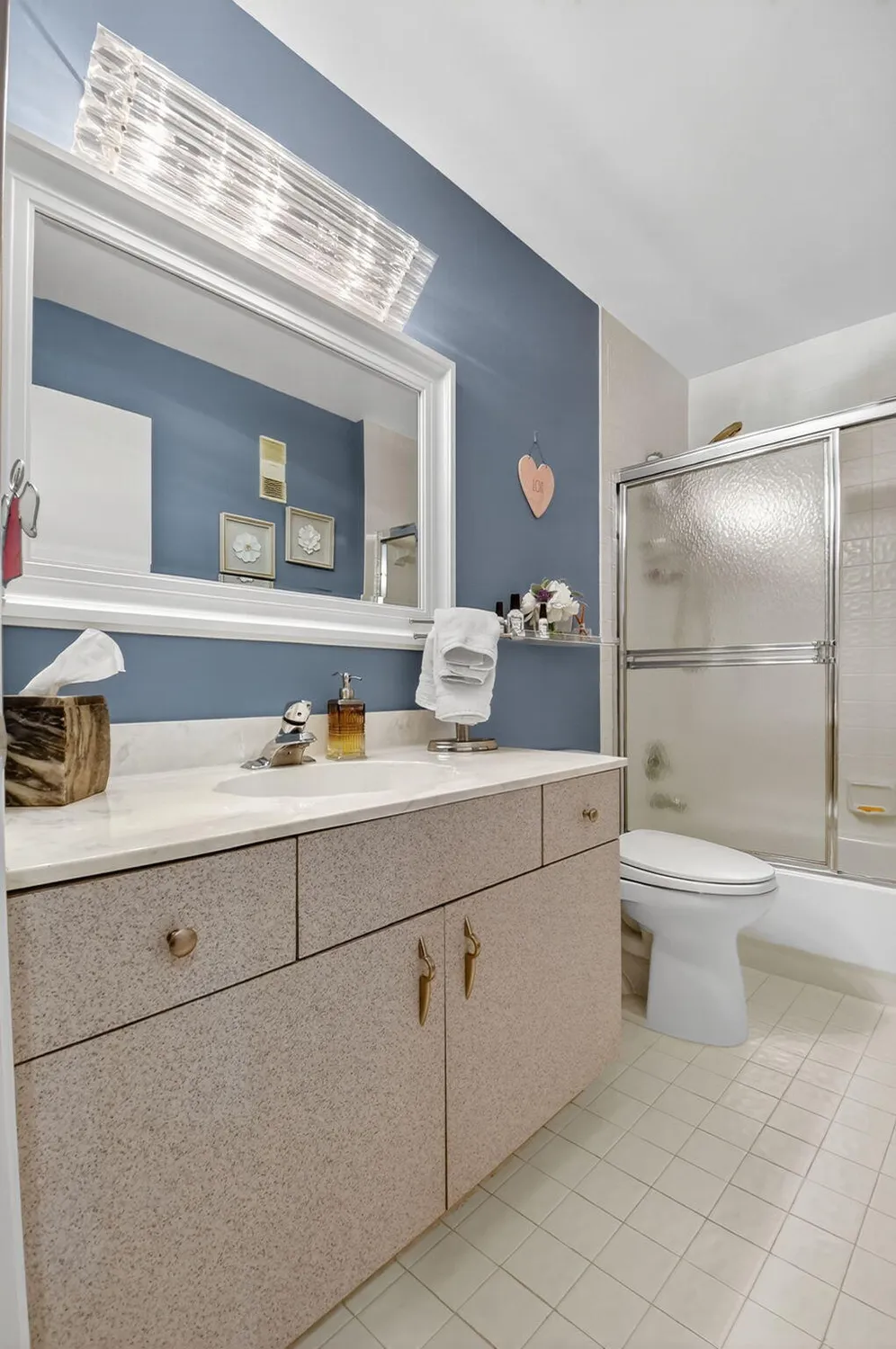 Property Slideshow image 26 of 77 | 5951 regal glen dr 201, Boynton Beach, FL, 33437