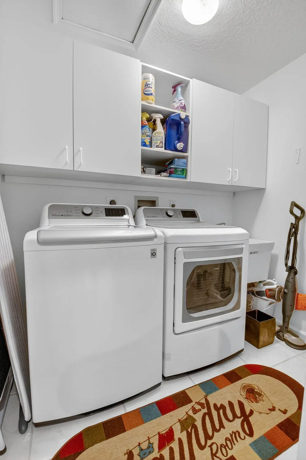 Property Slideshow image 27 of 77 | 5951 regal glen dr 201, Boynton Beach, FL, 33437