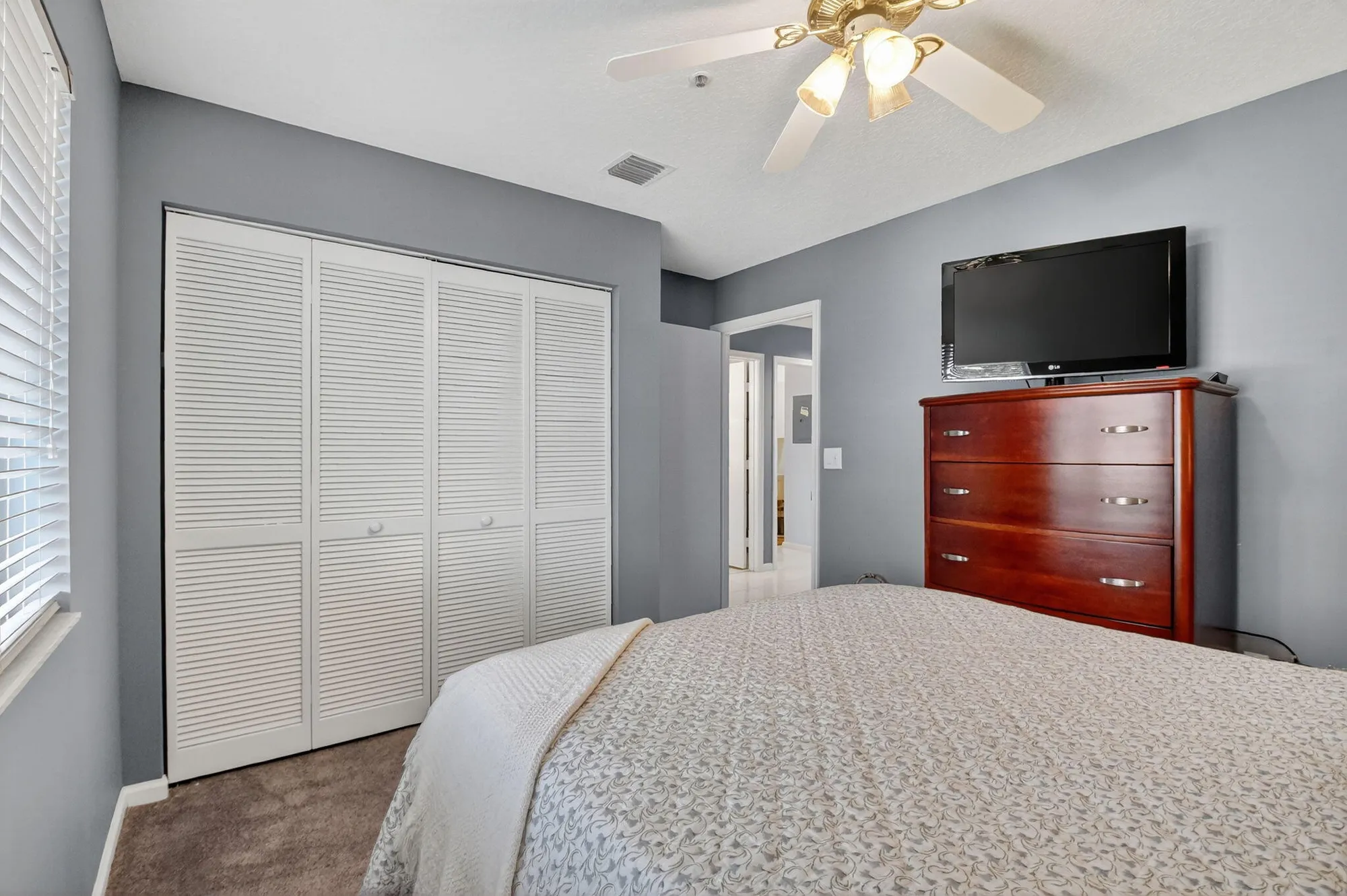 Property Slideshow image 28 of 77 | 5951 regal glen dr 201, Boynton Beach, FL, 33437