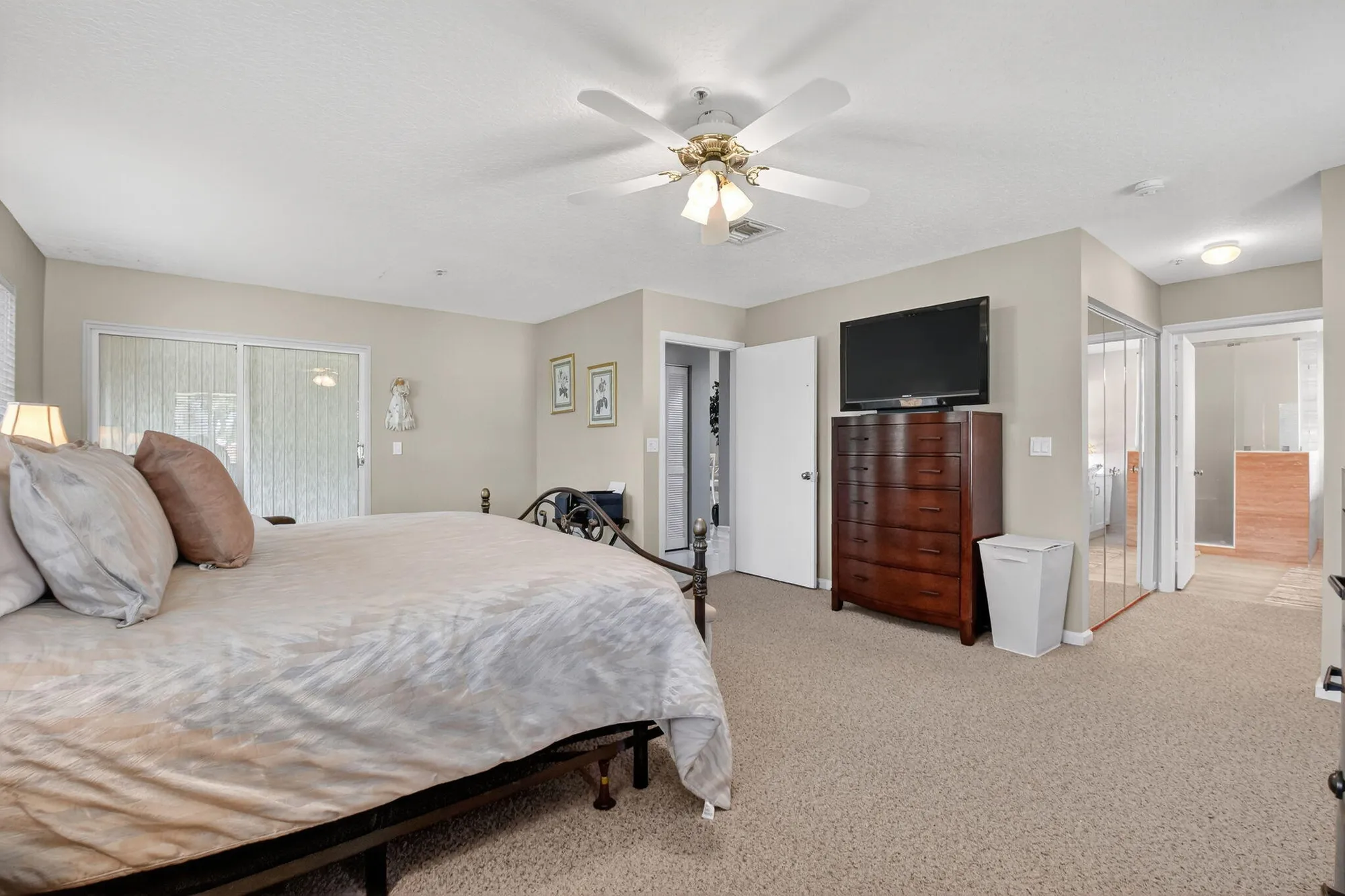 Property Slideshow image 32 of 77 | 5951 regal glen dr 201, Boynton Beach, FL, 33437