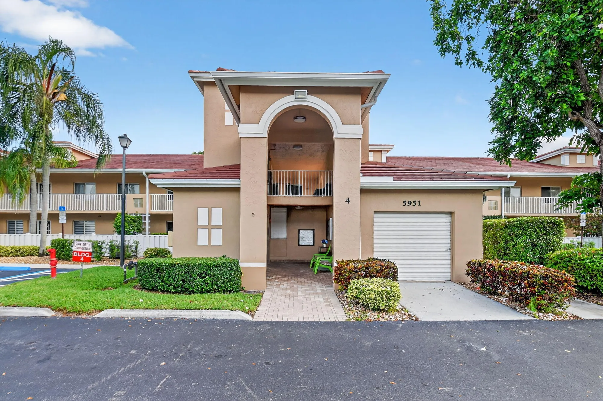 Property Slideshow image 1 of 77 | 5951 regal glen dr 201, Boynton Beach, FL, 33437
