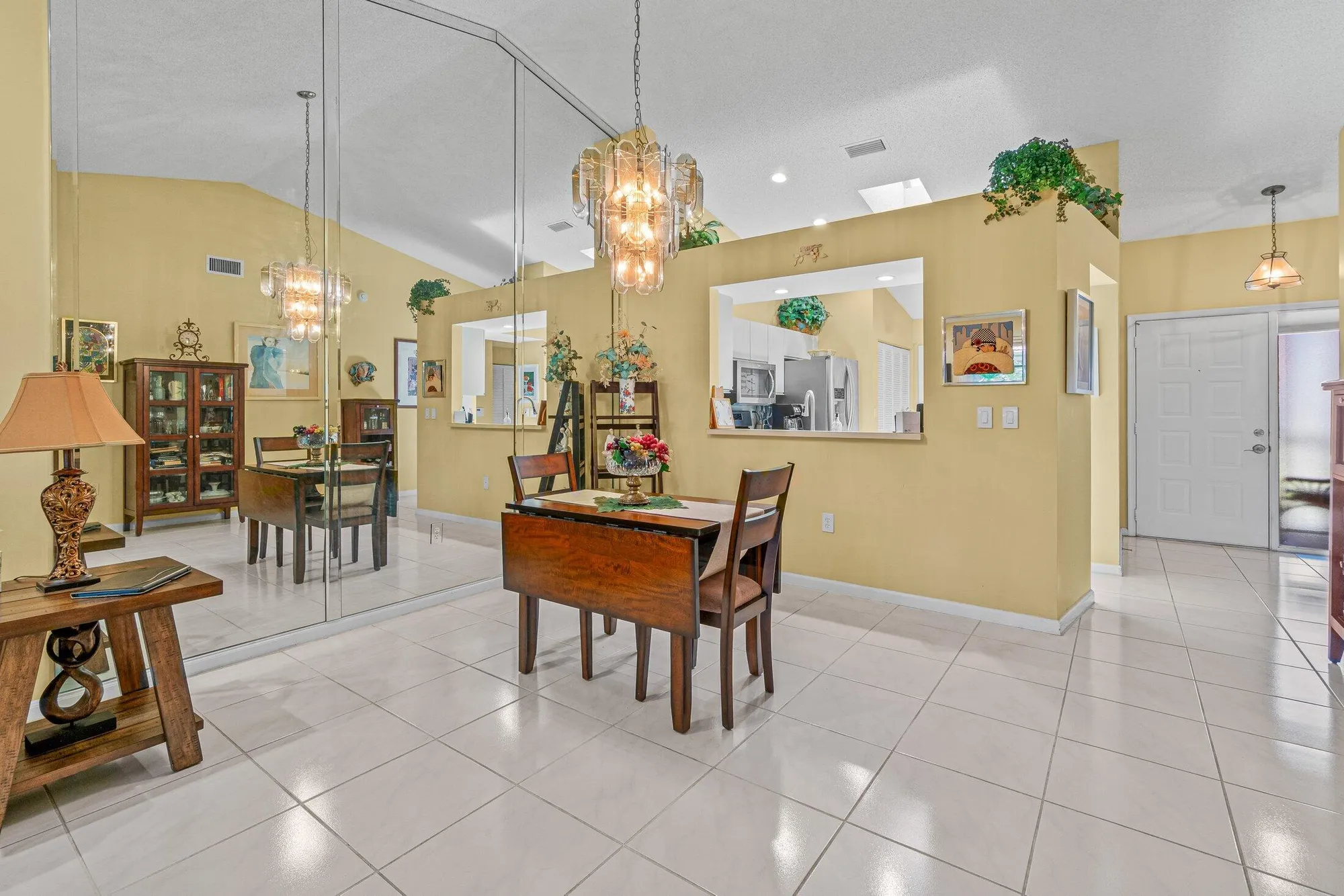 Property Slideshow image 11 of 38 | 9917 summerbrook ter c, Boynton Beach, FL, 33437