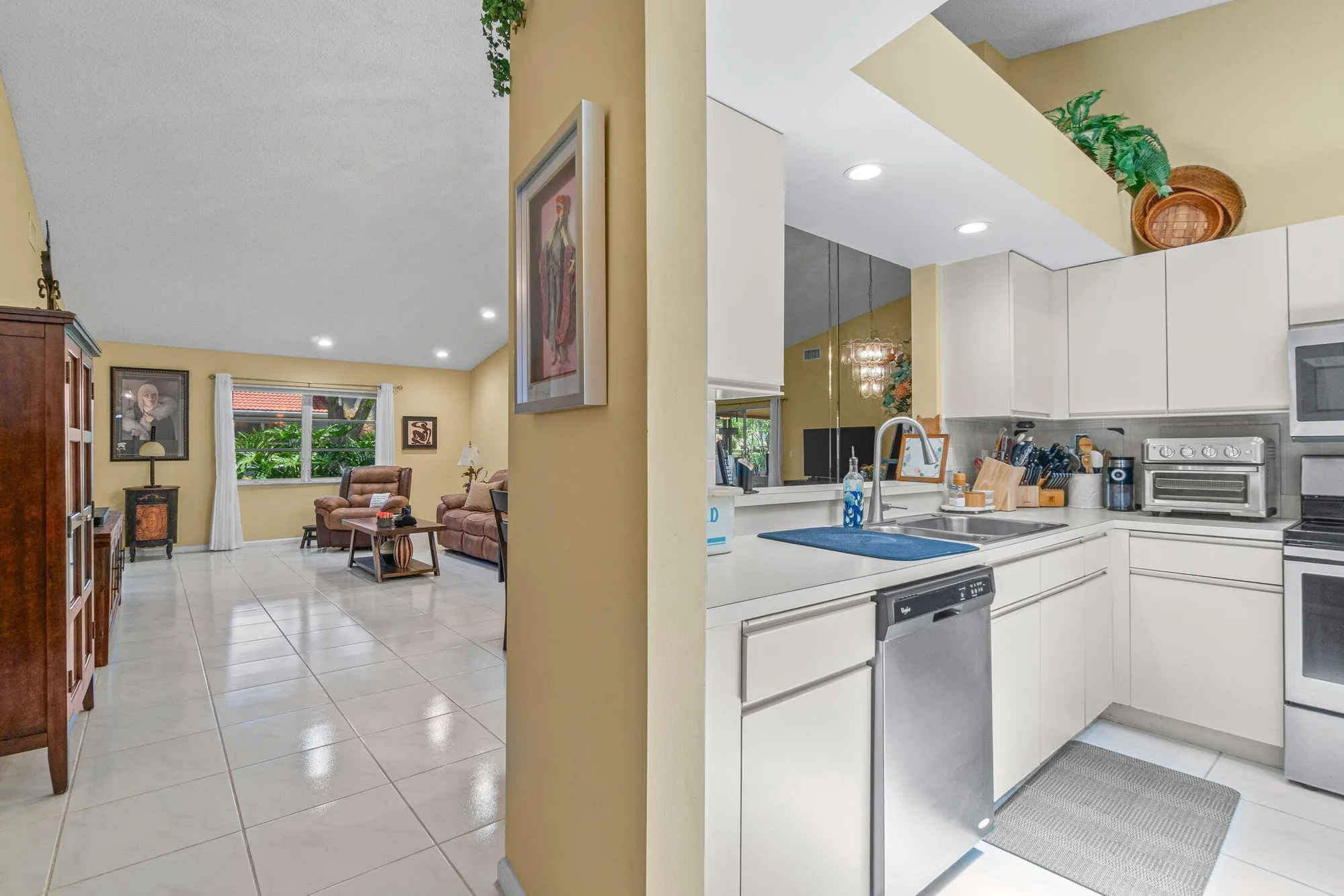 Property Slideshow image 5 of 38 | 9917 summerbrook ter c, Boynton Beach, FL, 33437