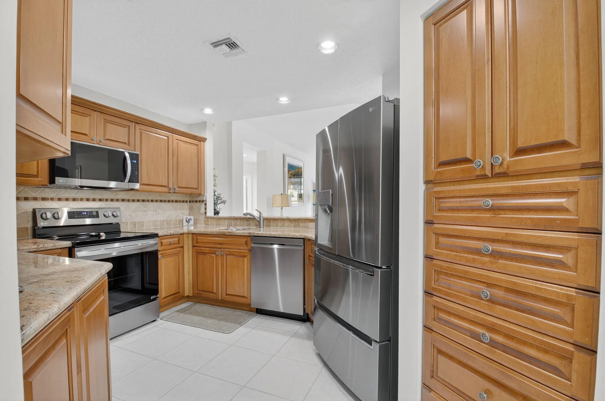 Property Slideshow image 15 of 54 | 12473 crystal pointe dr unit 101, Boynton Beach, FL, 33437