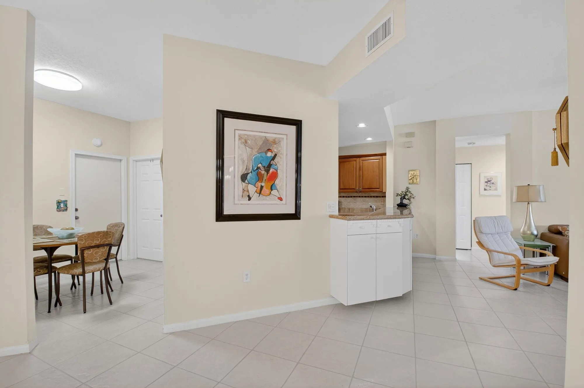 Property Slideshow image 5 of 54 | 12473 crystal pointe dr unit 101, Boynton Beach, FL, 33437