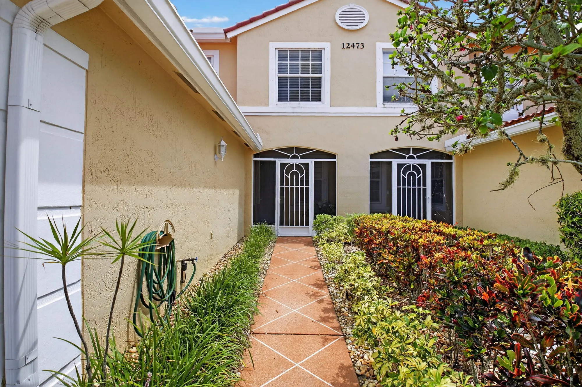 Property Slideshow image 2 of 54 | 12473 crystal pointe dr unit 101, Boynton Beach, FL, 33437