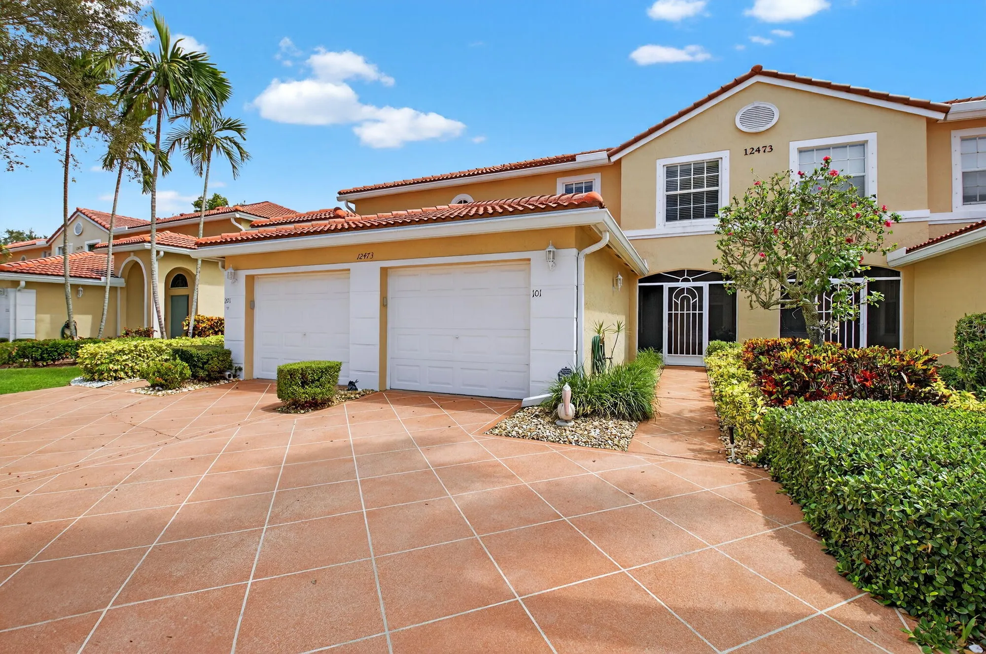 Property Slideshow image 1 of 54 | 12473 crystal pointe dr unit 101, Boynton Beach, FL, 33437
