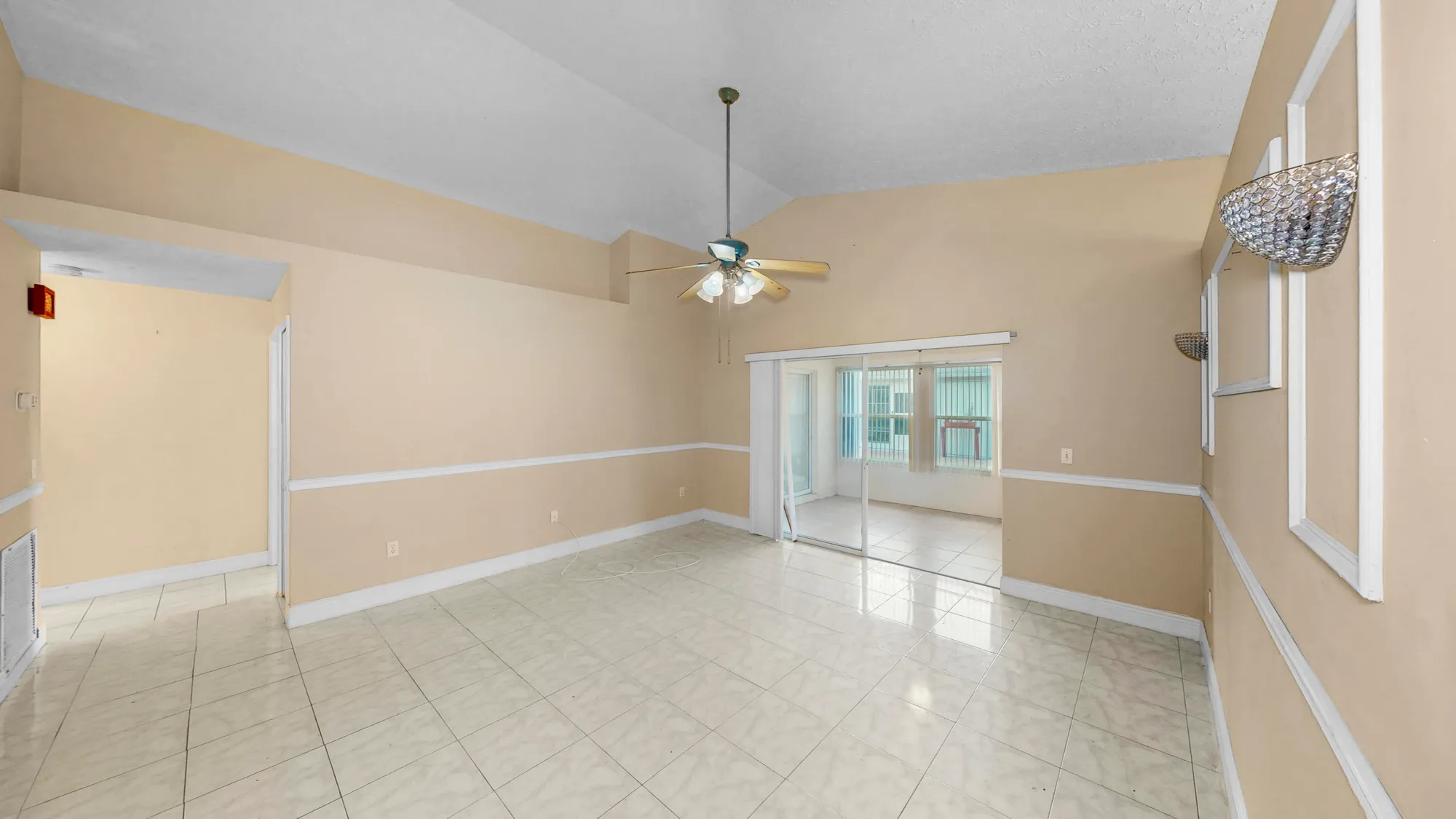 Property Slideshow image 6 of 23 | 413 european ln, Fort Pierce, FL, 34982