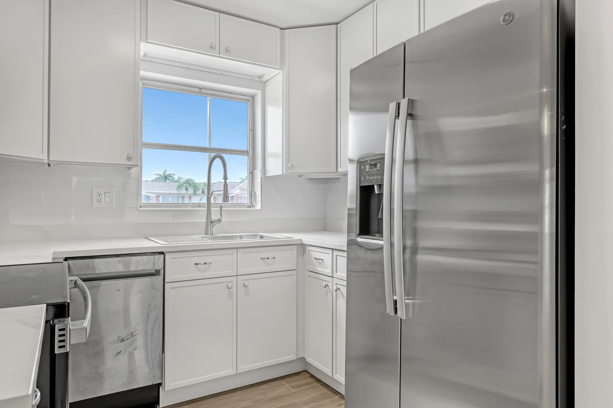 Property Slideshow image 20 of 74 | 2747 dudley dr d, West Palm Beach, FL, 33415